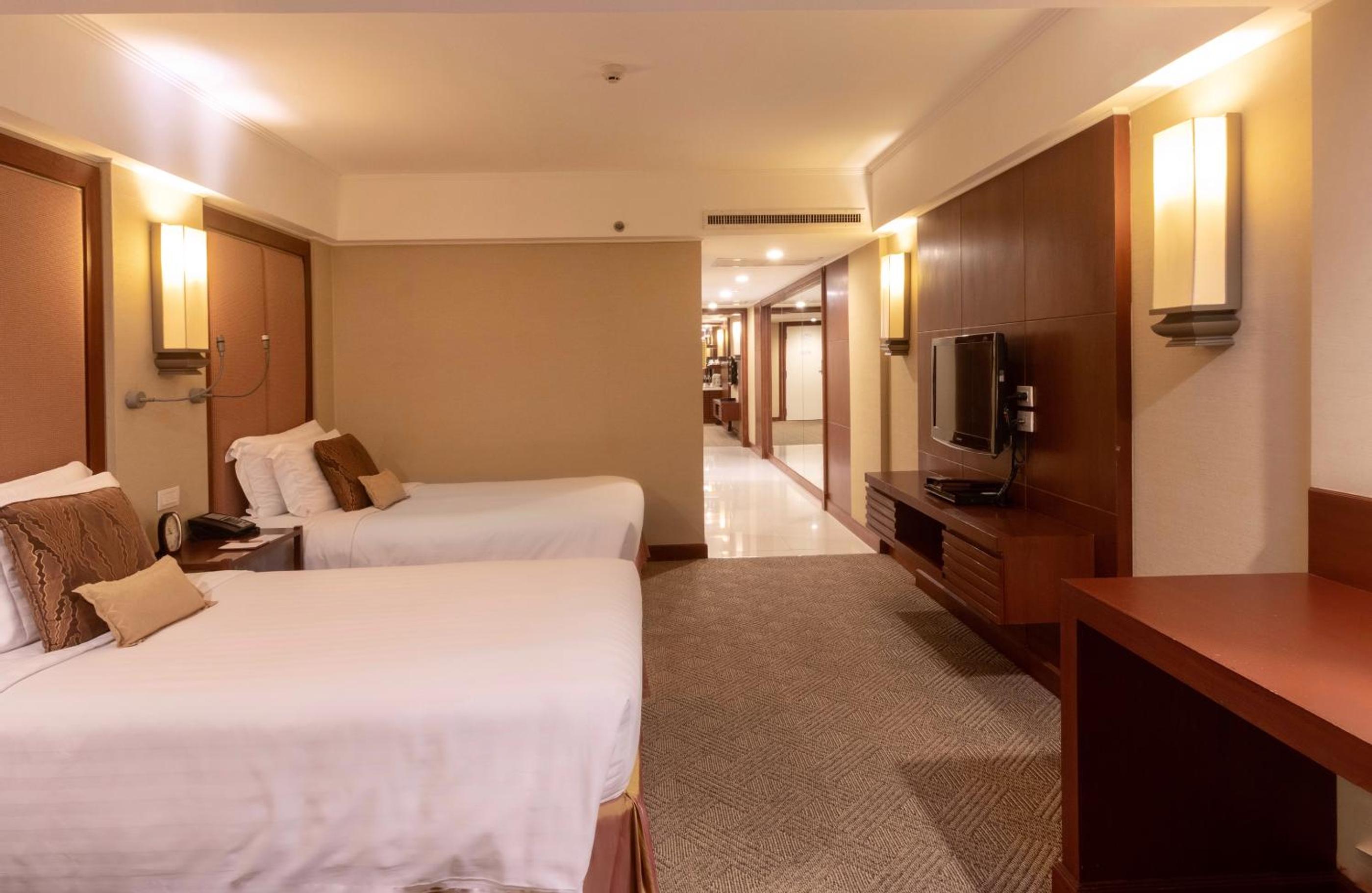 One Bedroom Suite Twin