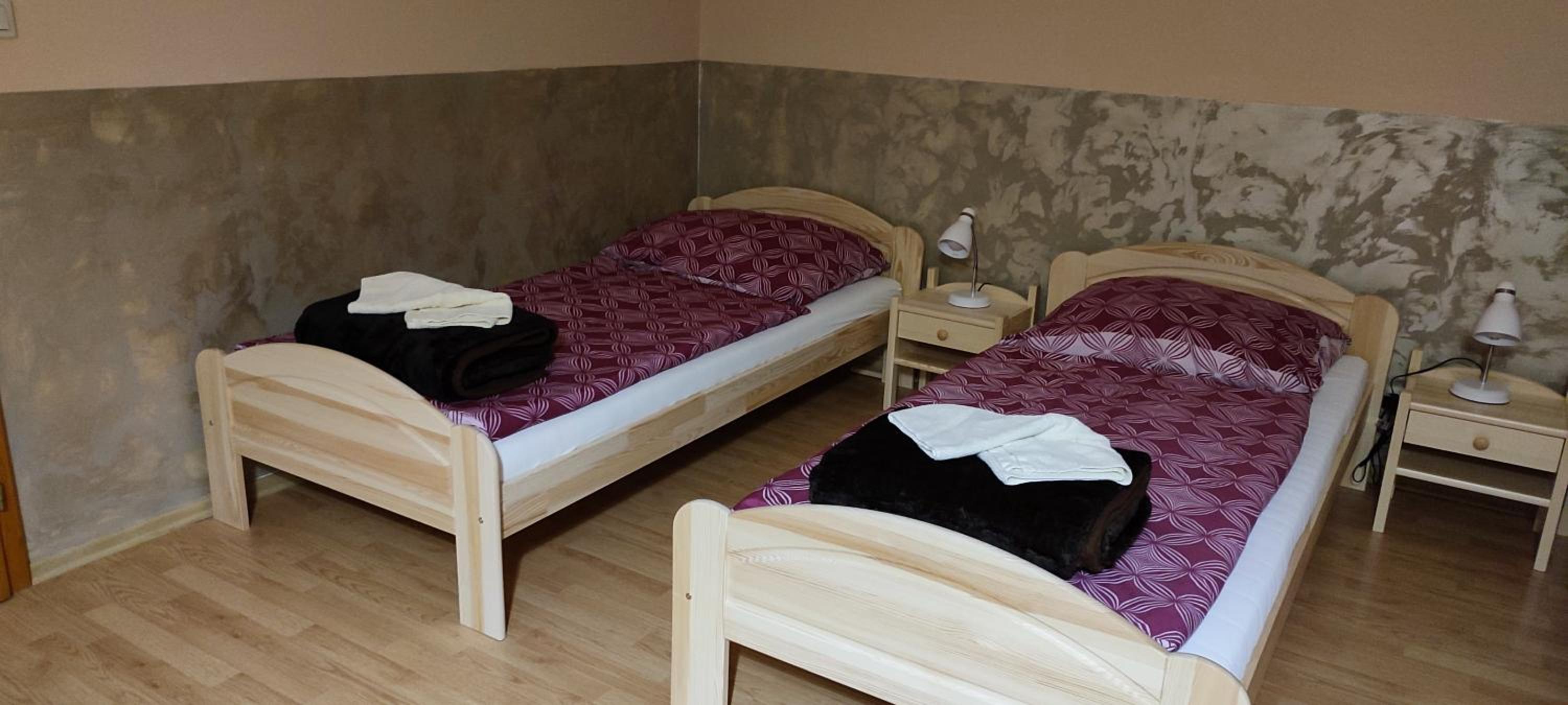 Quadruple Room with Bath - Photo 1
