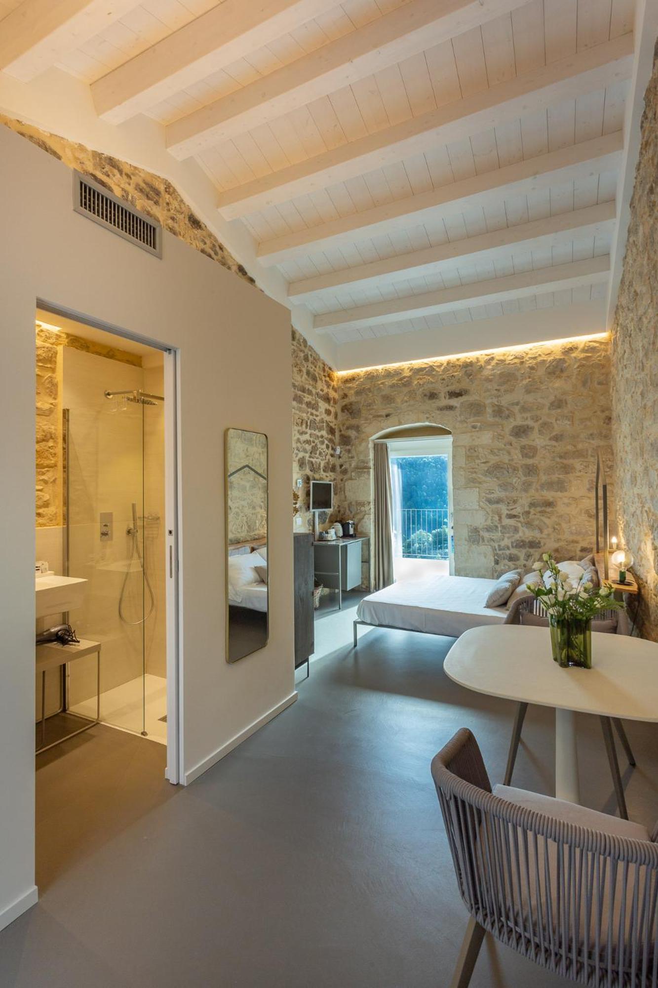 Double Room with Terrace