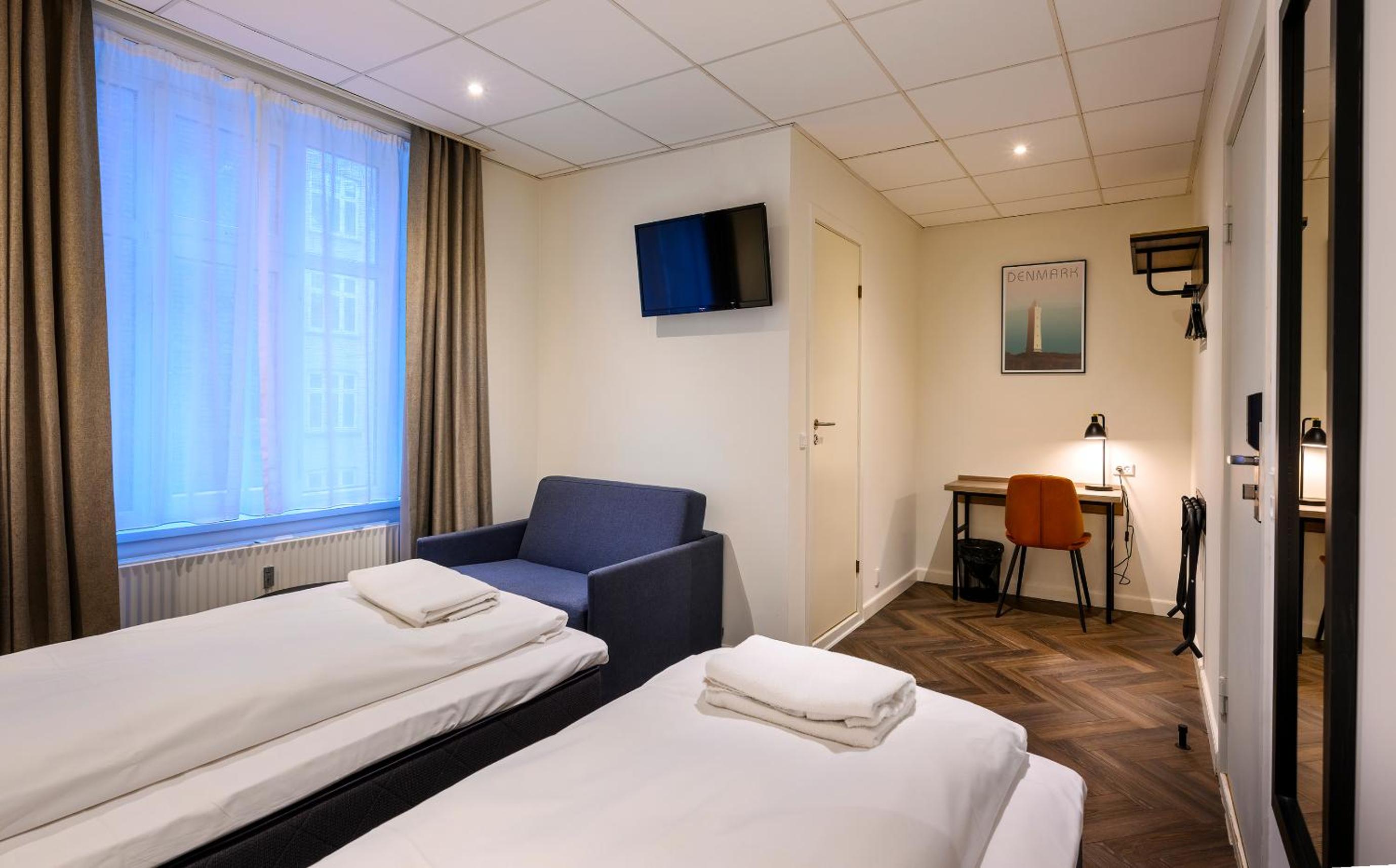 Triple Room with Private Bathroom photo 1