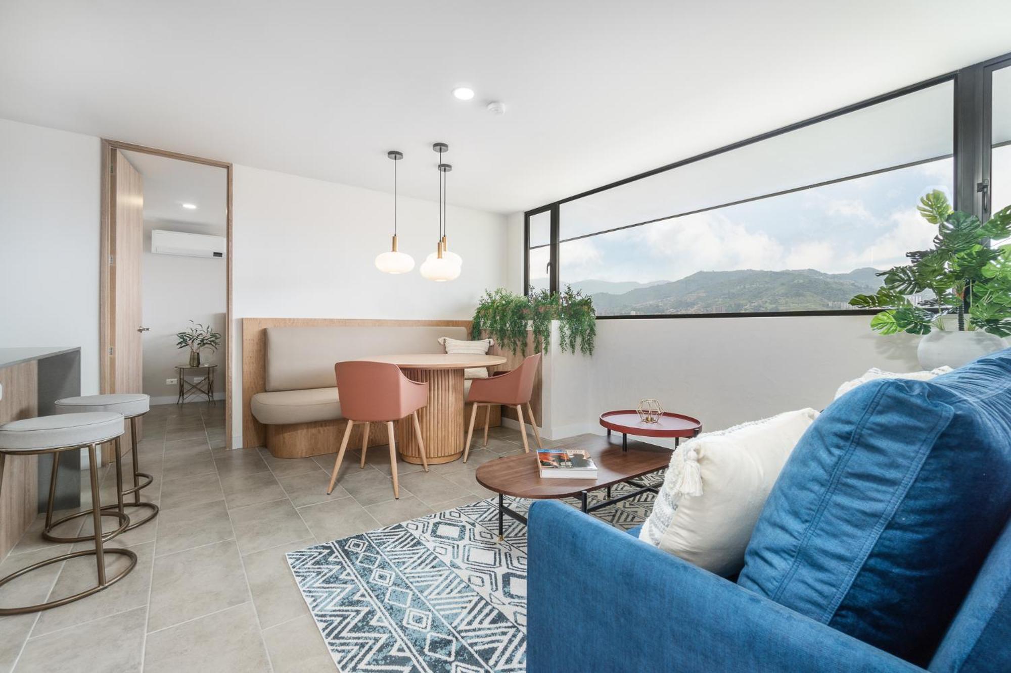 Deluxe Apartment