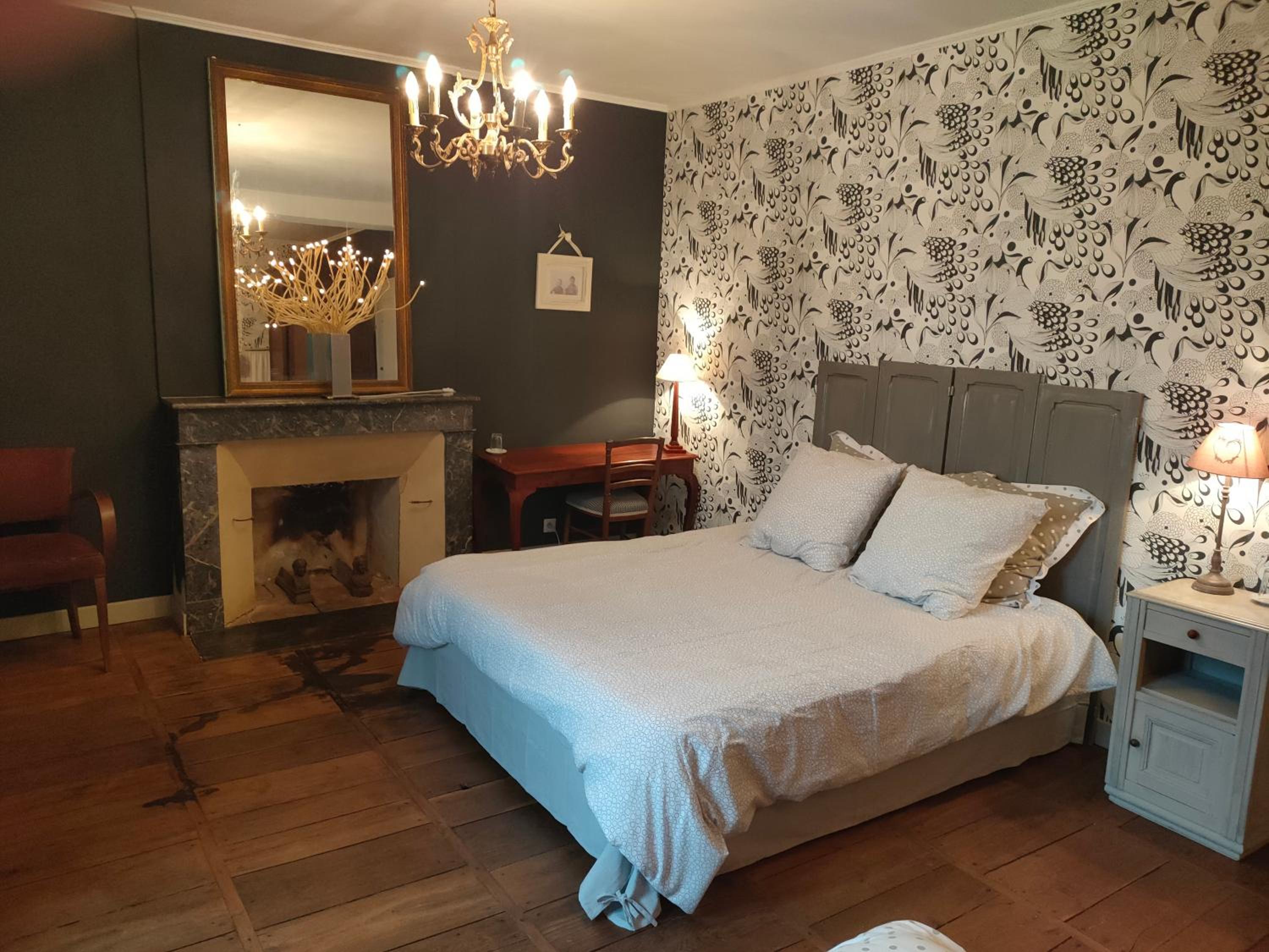 Double or Twin Room with Garden View - Photo 1