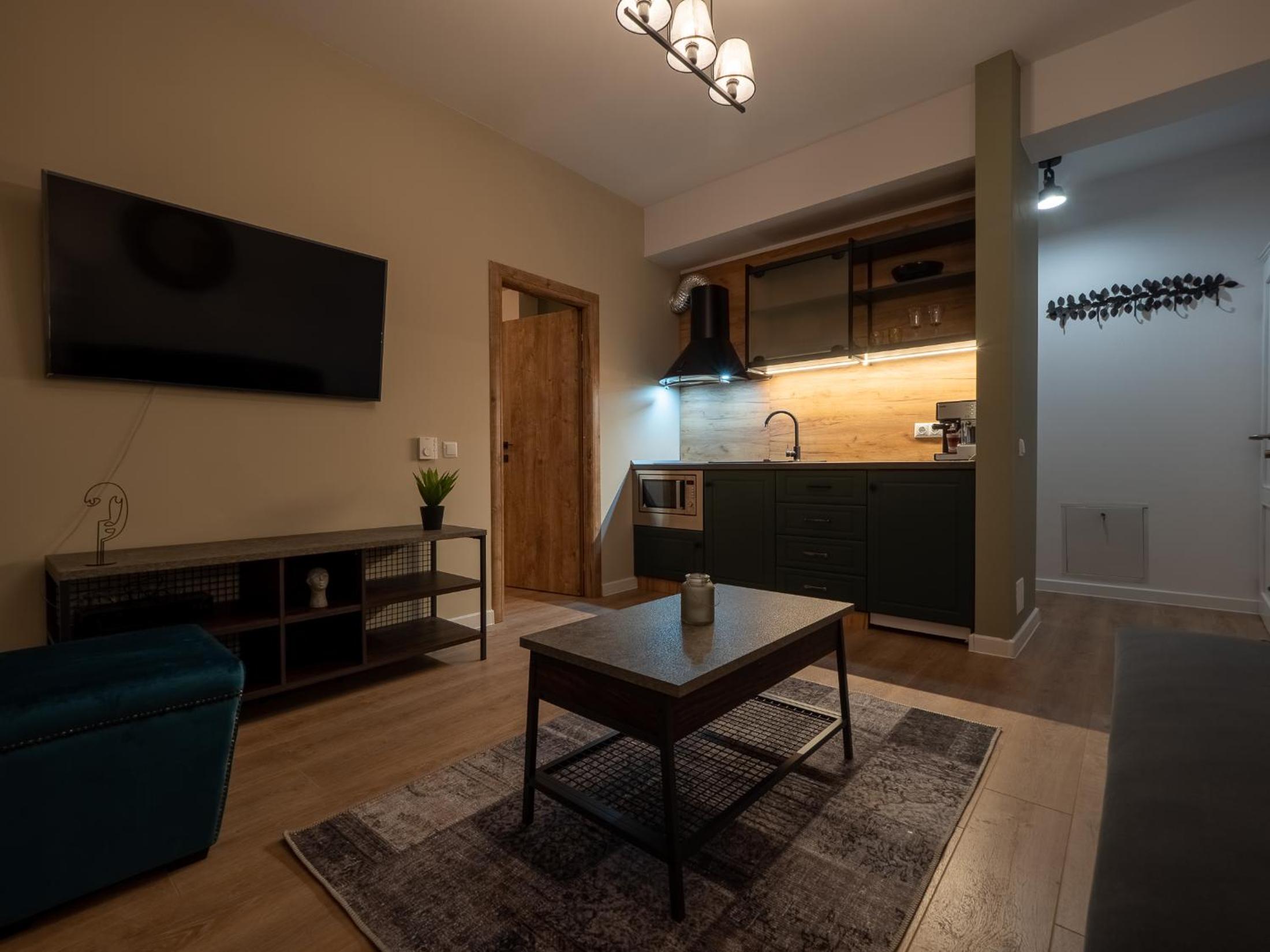 One-Bedroom Apartment - Photo 6