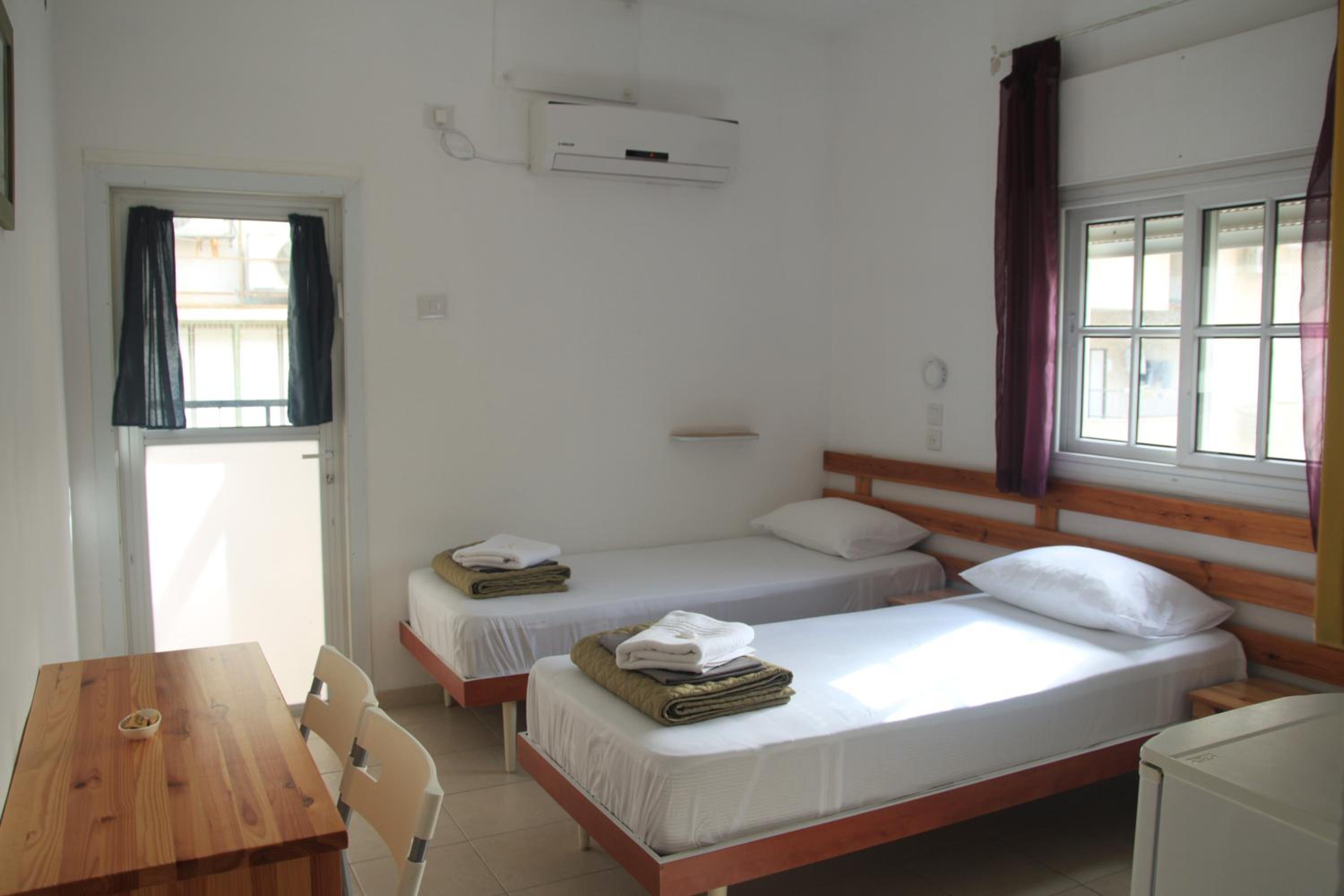 Double or Twin Room with Balcony photo 3