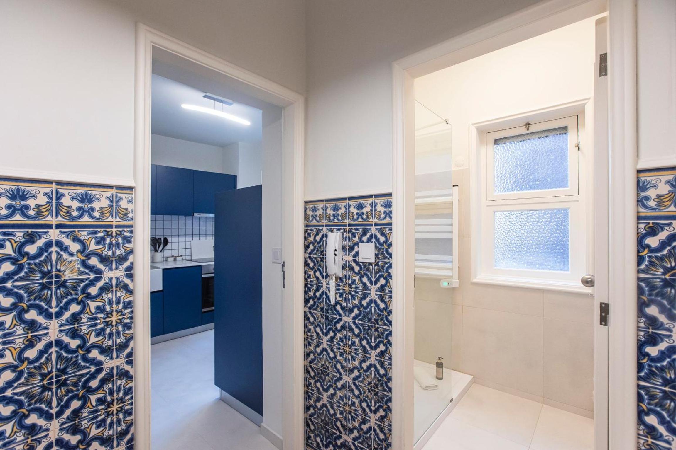 Two-Bedroom Apartment - Photo 16