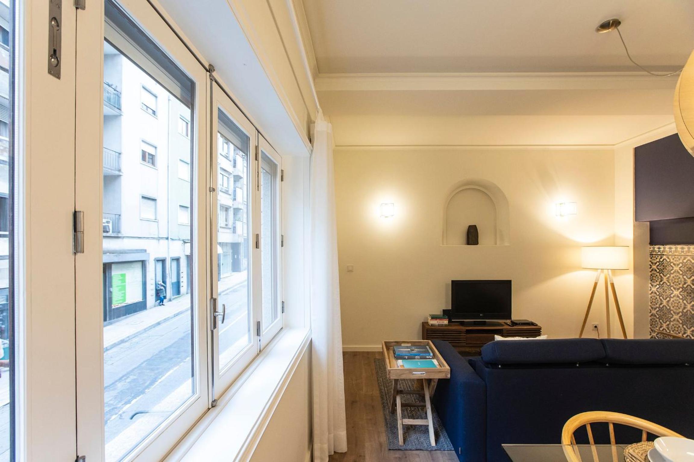 Two-Bedroom Apartment - Photo 21