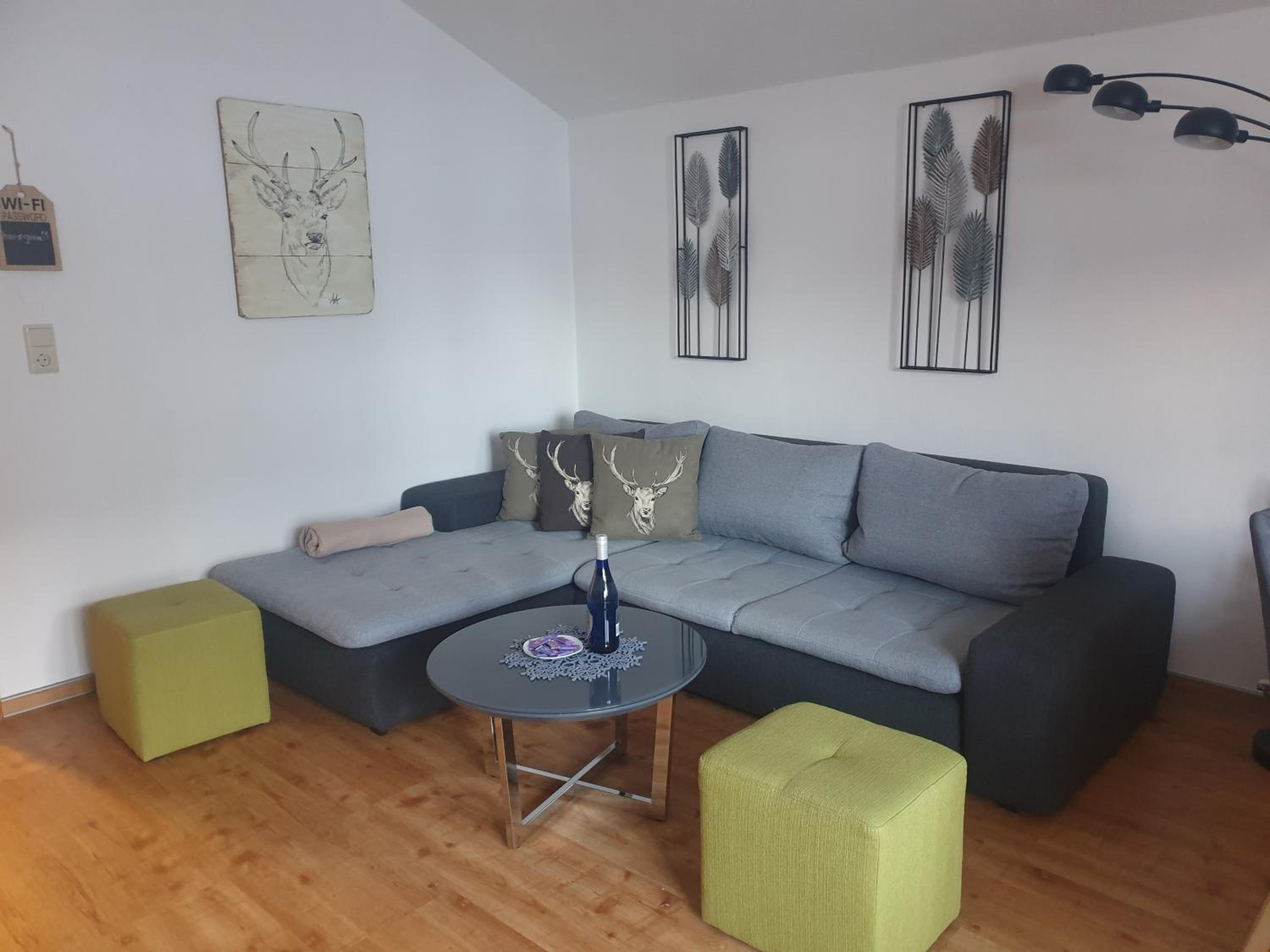One-Bedroom Apartment photo 1