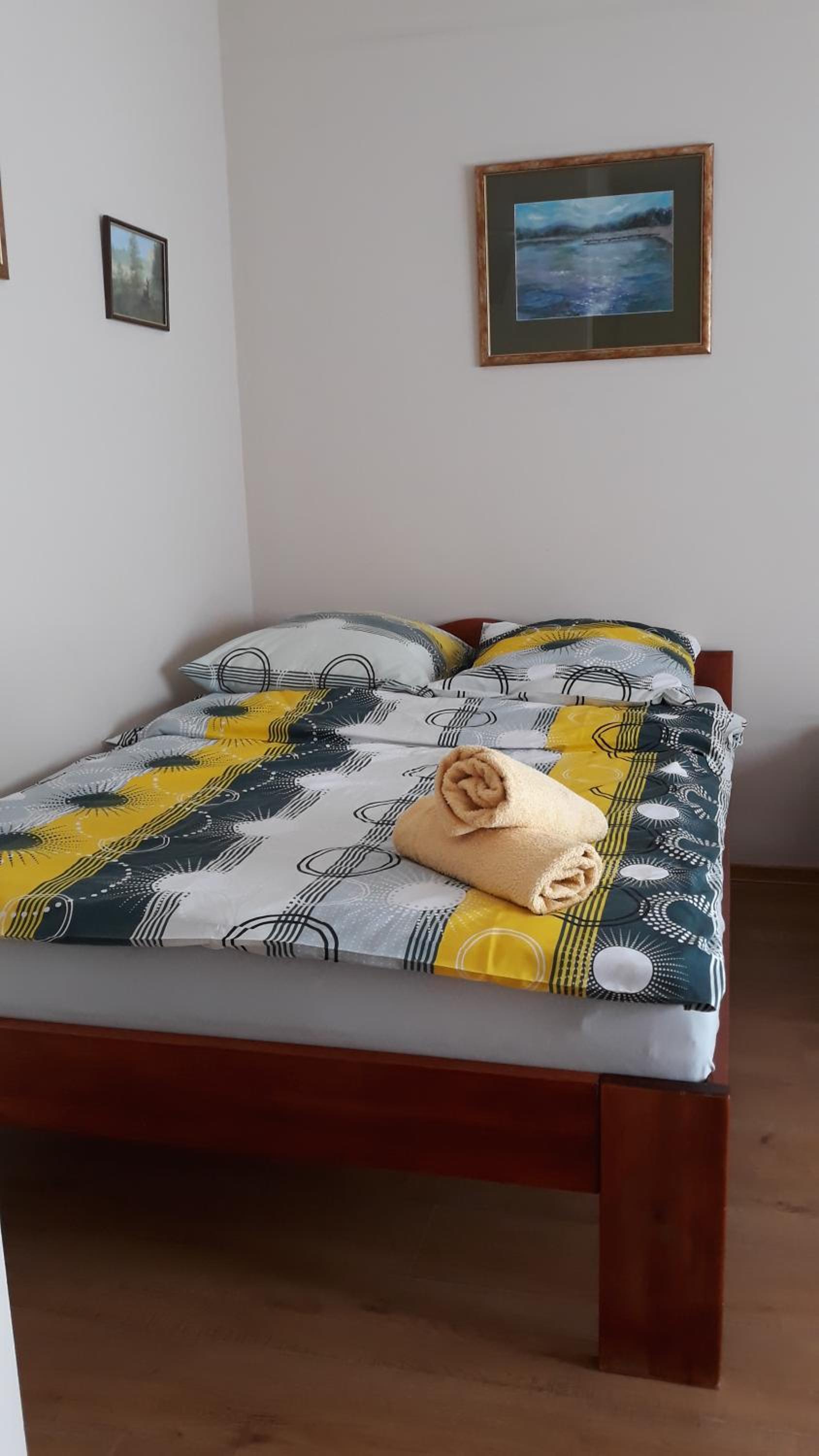 Small Double Room - Photo 2