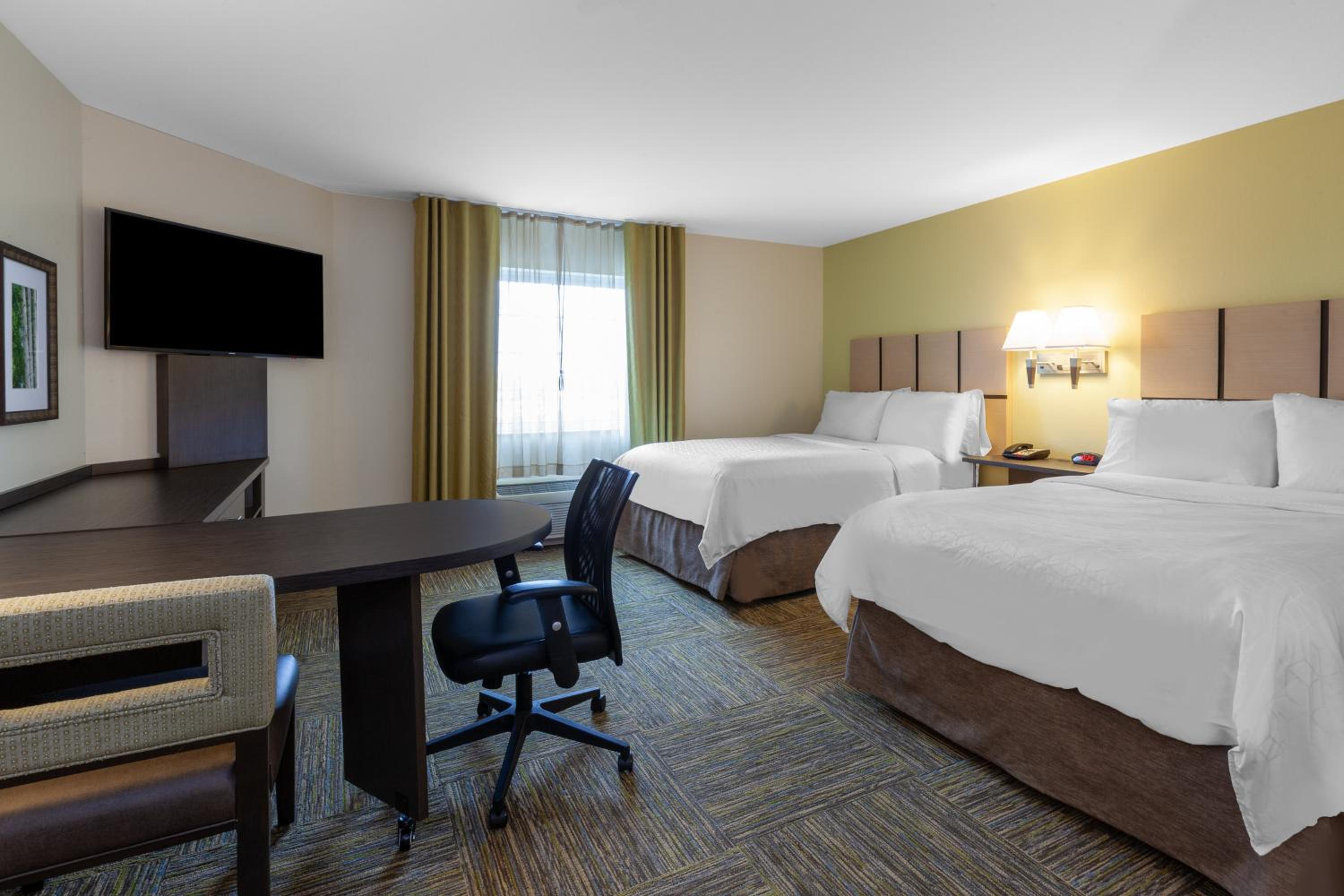 Studio Suite with Two Double Beds and Mobility Accessible Tub - Photo 3