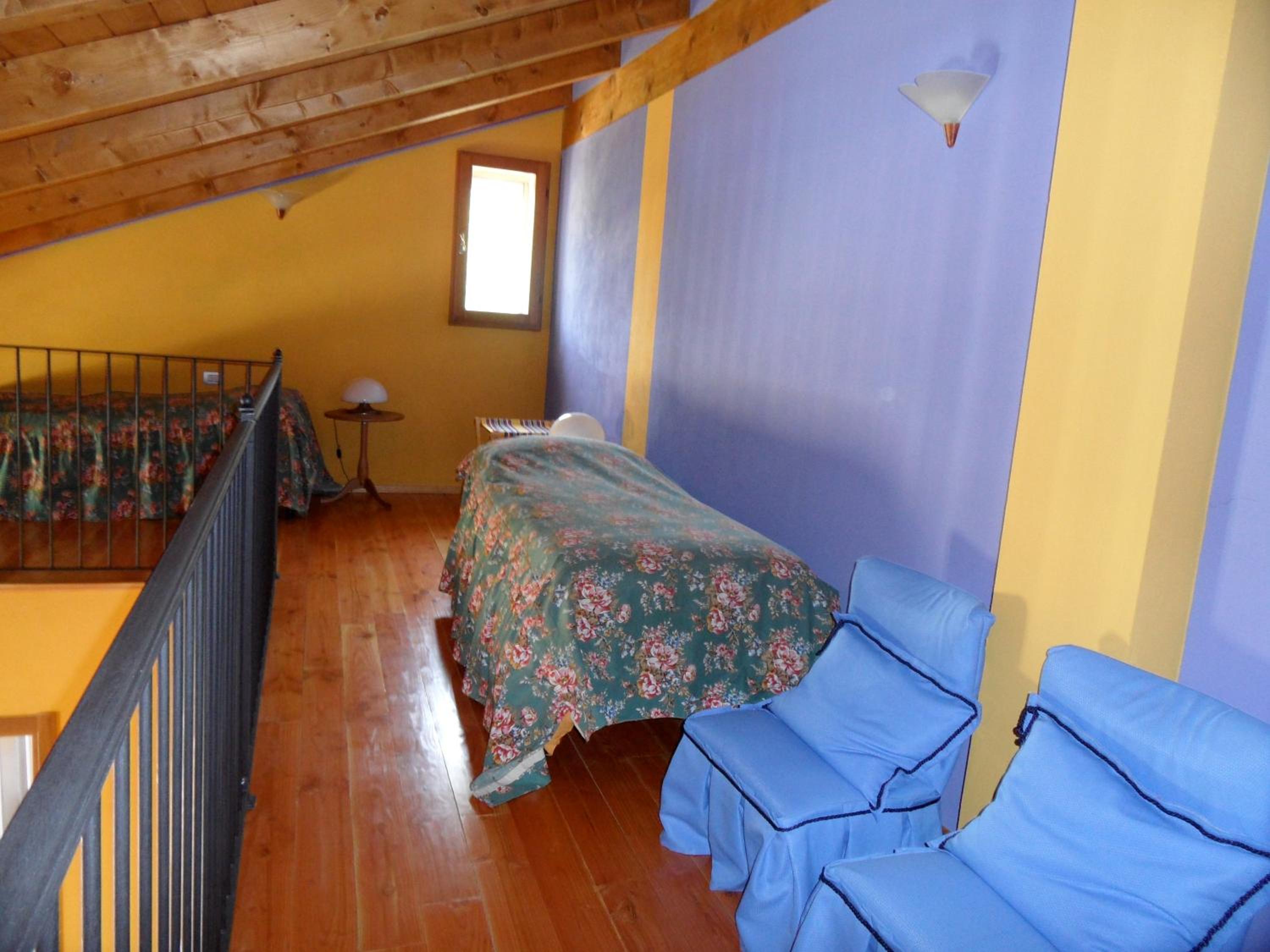 Quadruple Room (4 Adults) - Split Level photo 3