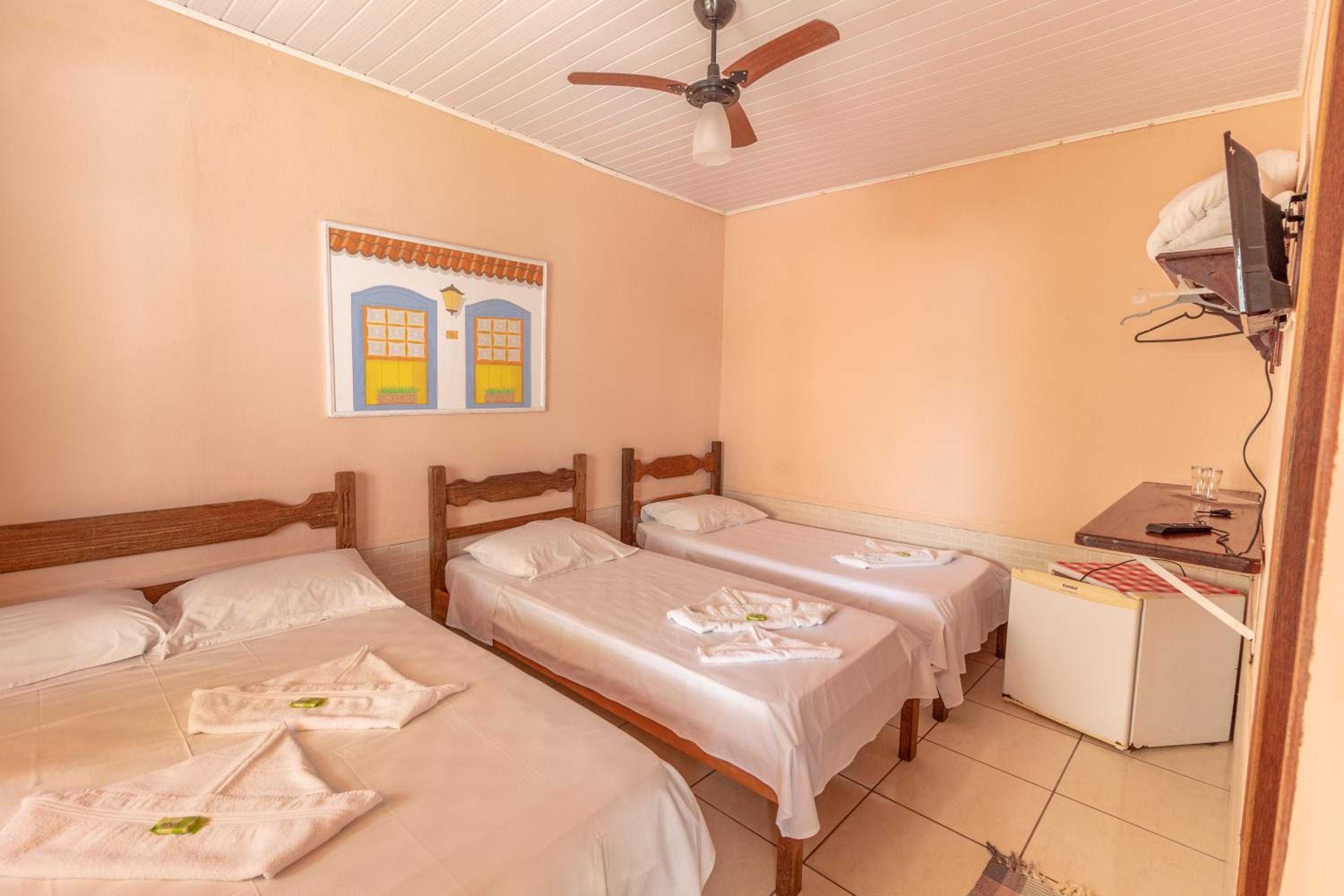 Standard Quadruple Room - Photo 6