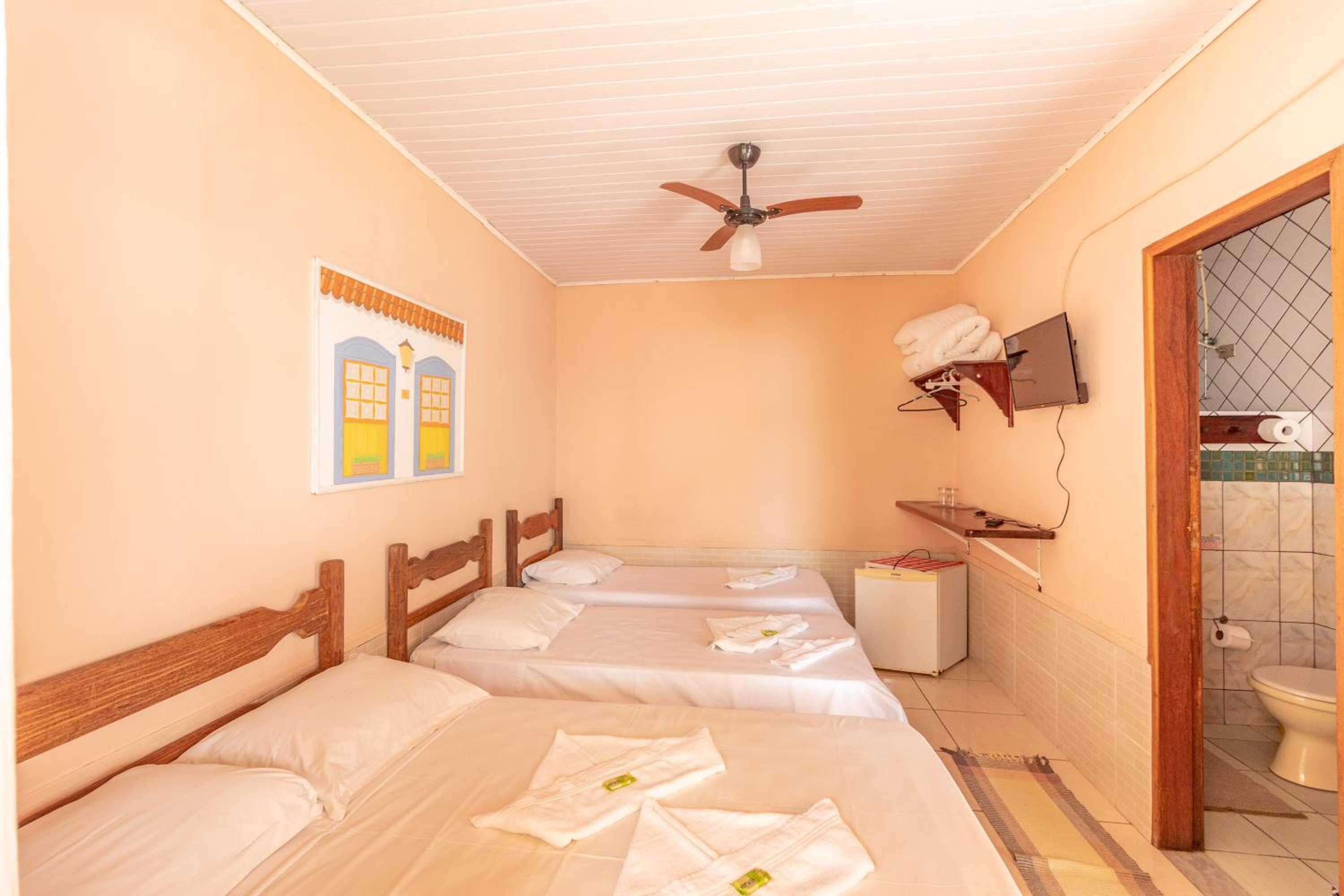 Standard Quadruple Room - Photo 4