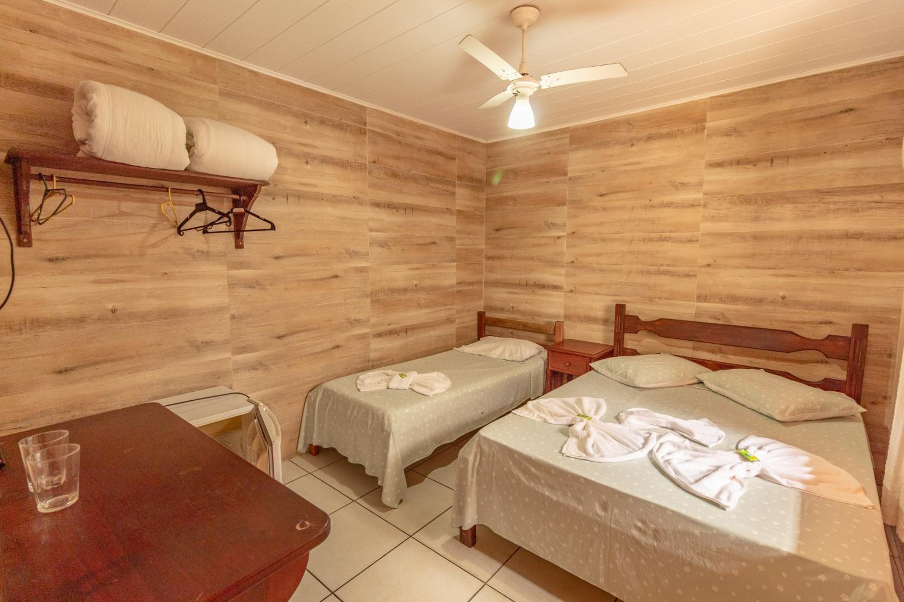 Basic Triple Room - Photo 3
