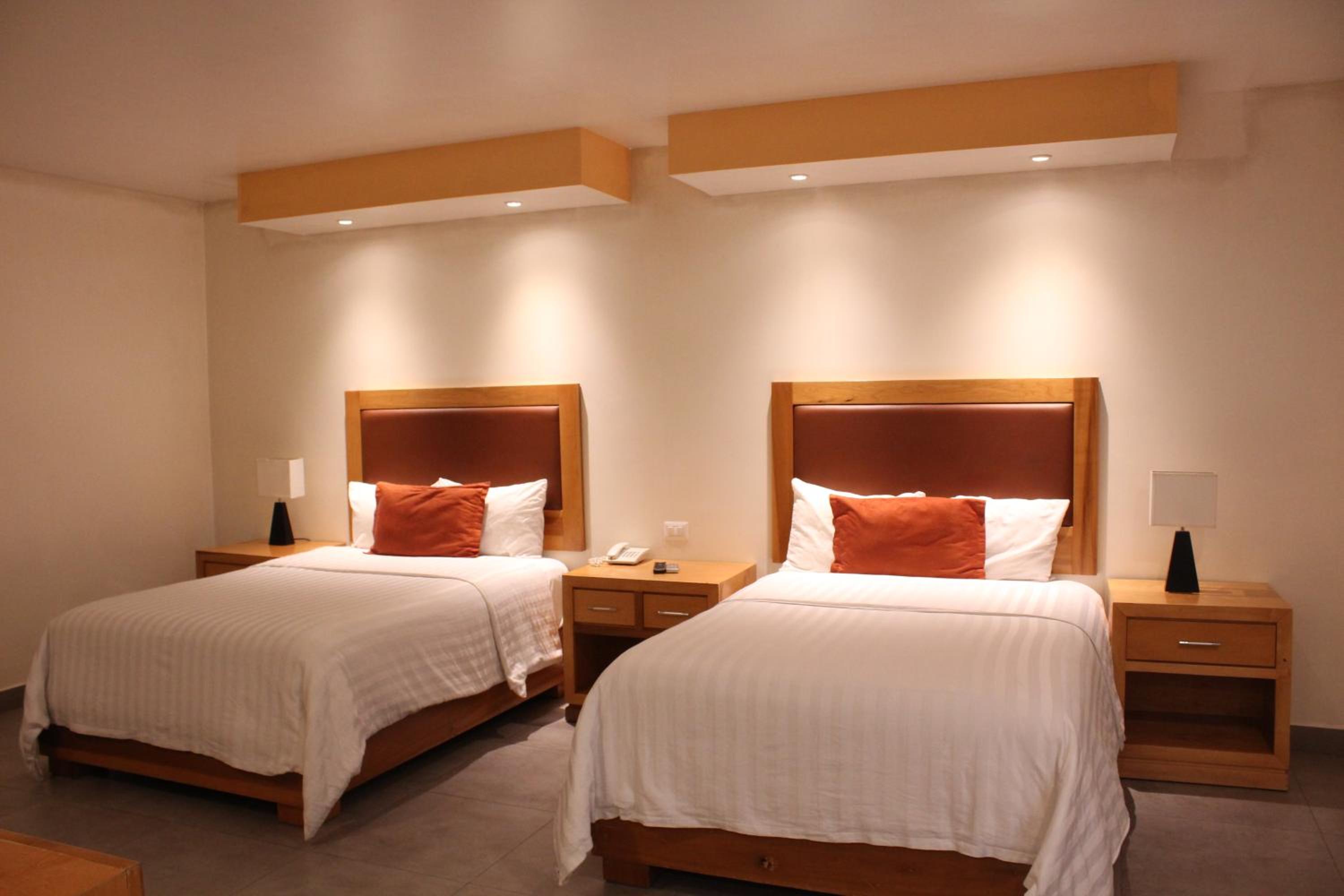 Double Room with Two Double Beds - Photo 1