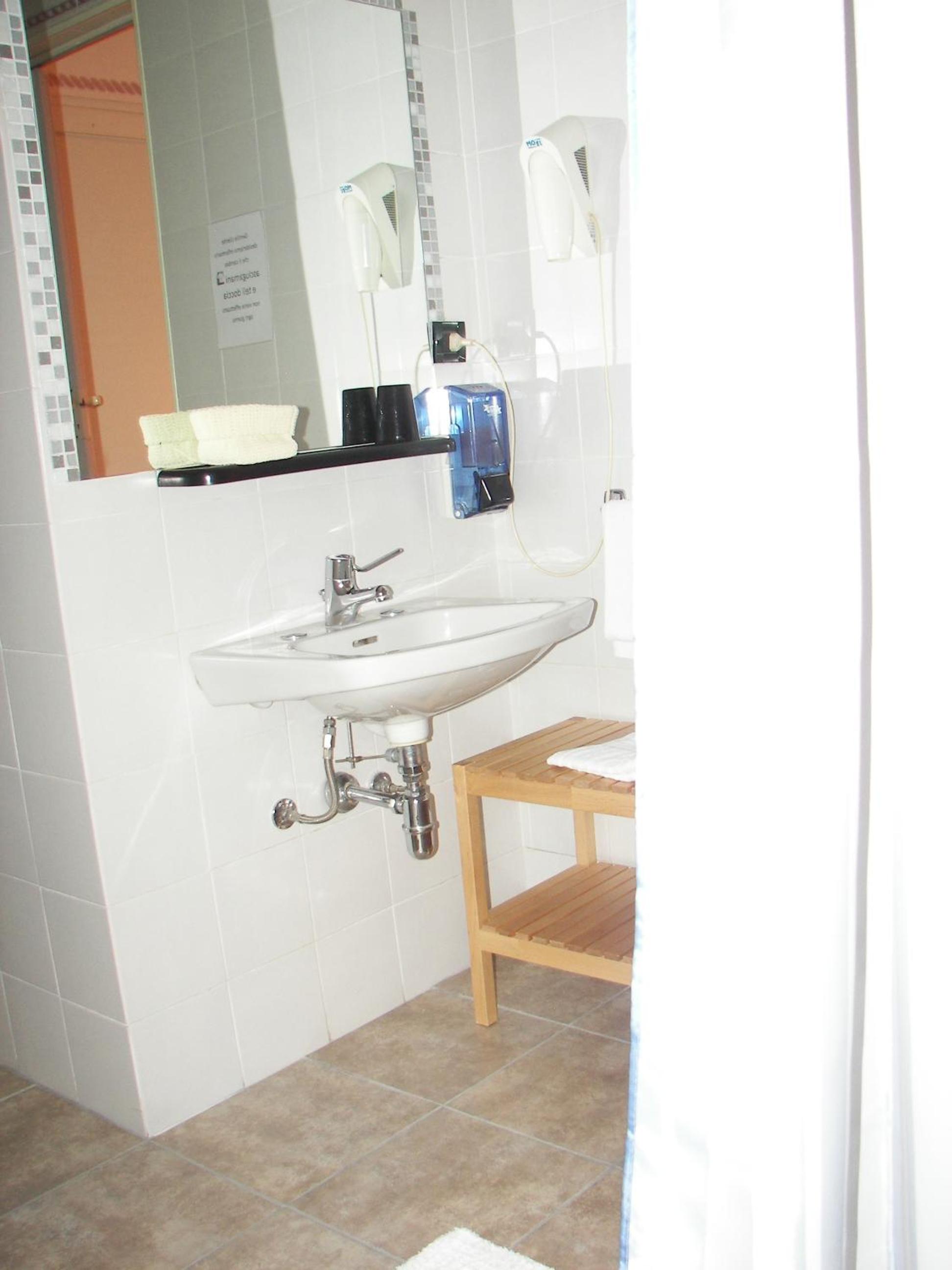 Triple Room with Balcony photo 3
