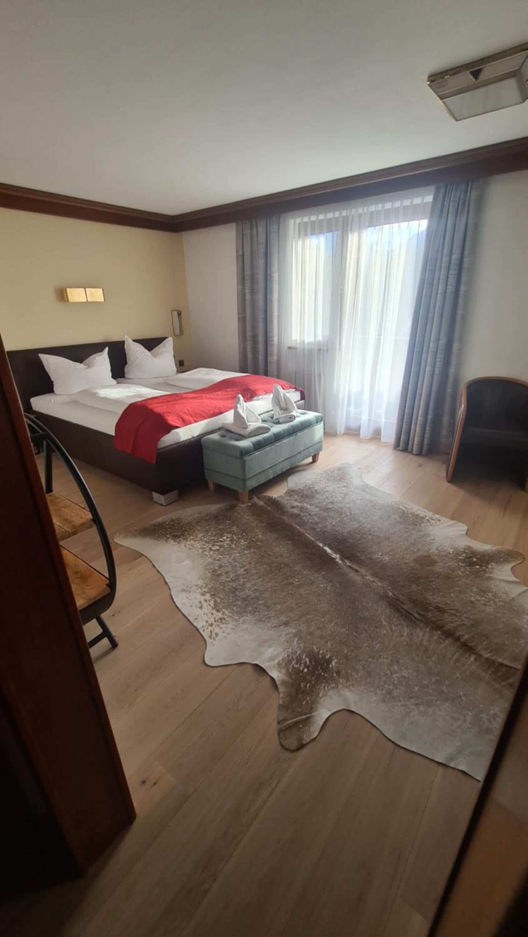 Suite - Photo 29