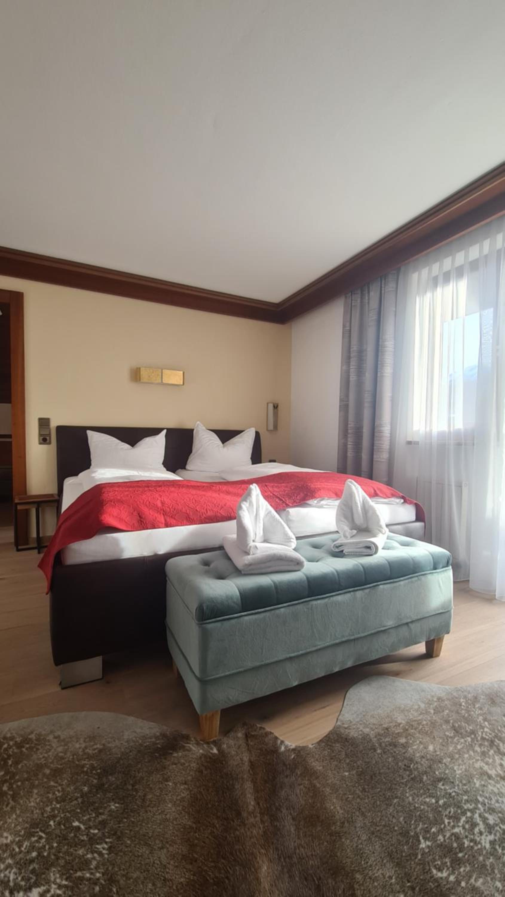 Suite - Photo 25