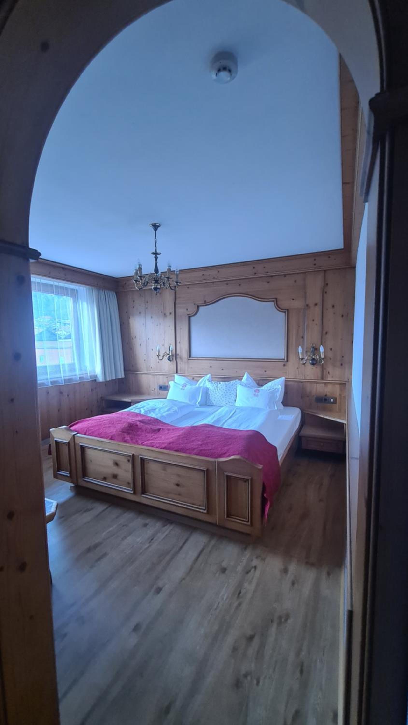 Suite - Photo 24