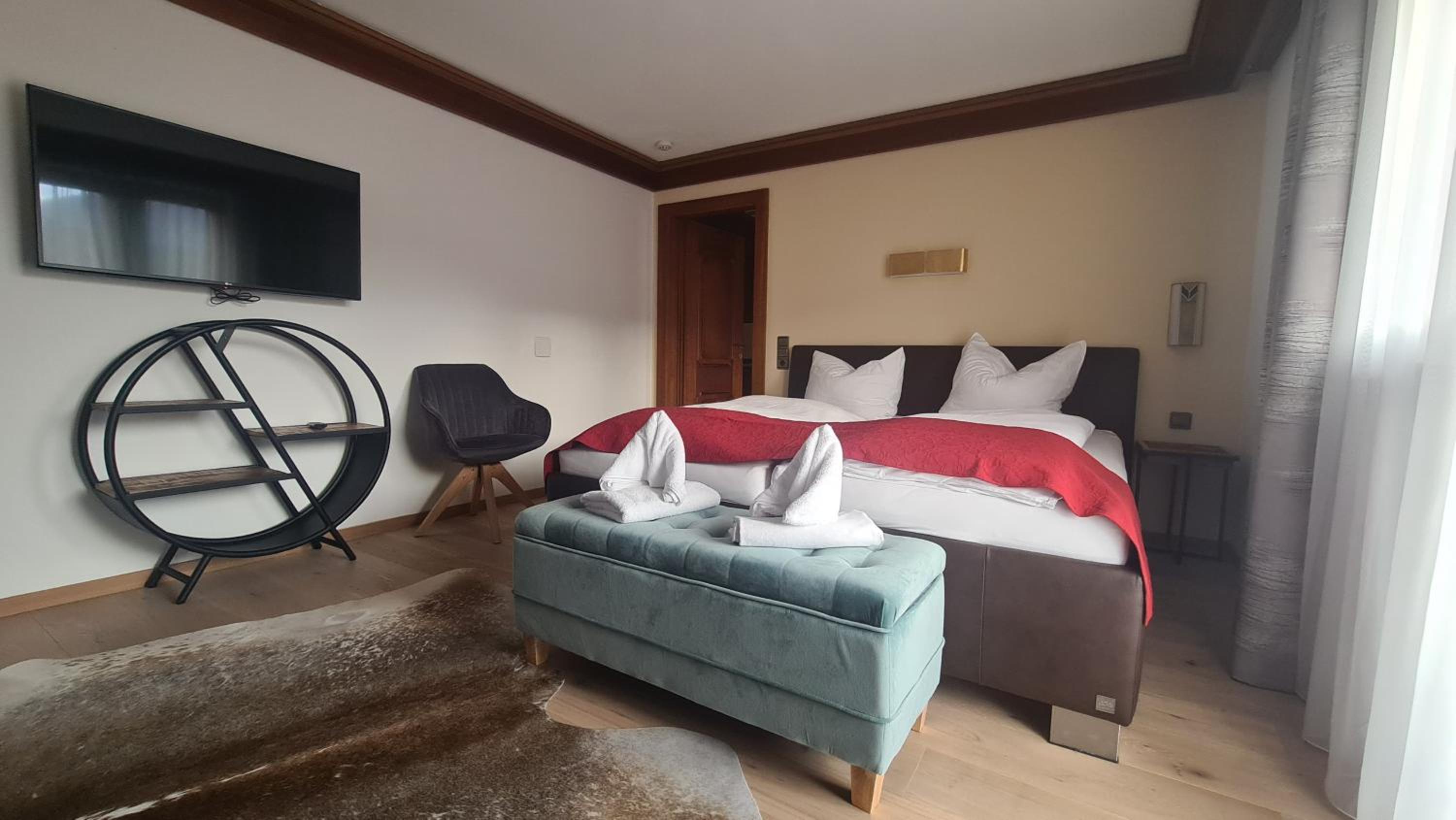 Suite - Photo 17