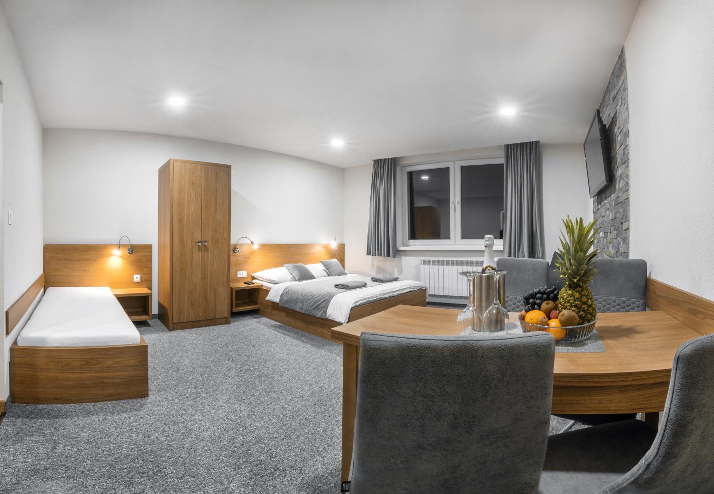 Deluxe Double Room with Extra Bed