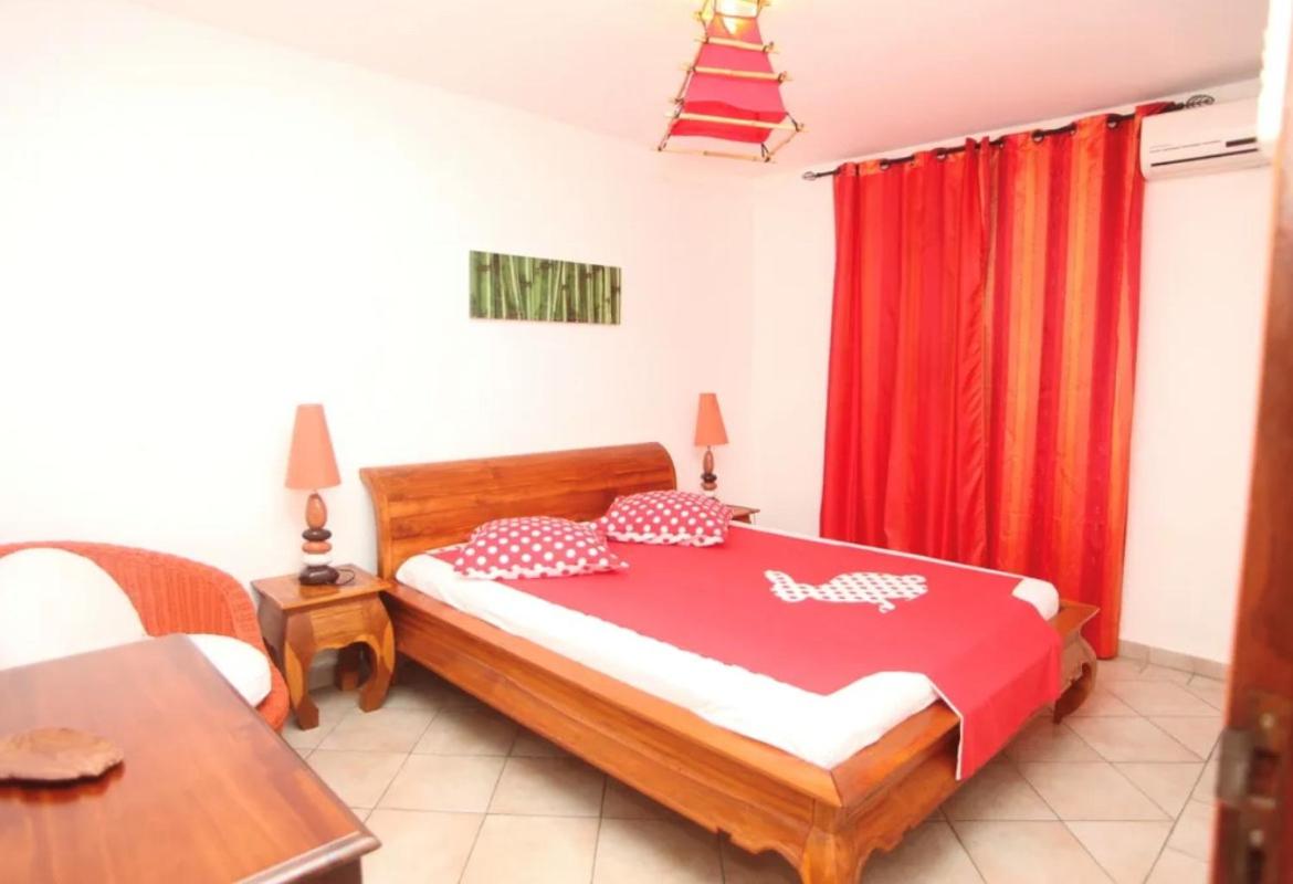 Three-Bedroom House photo 1