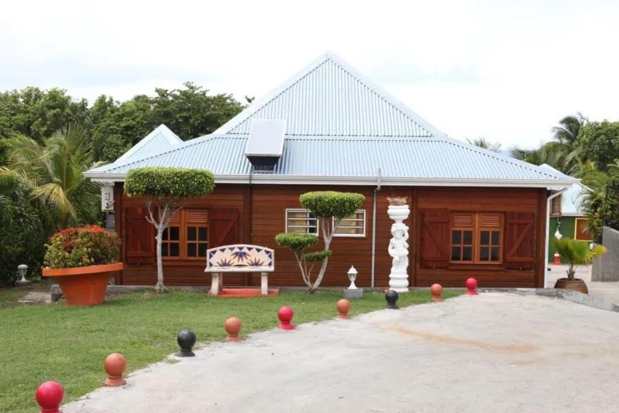 Two-Bedroom House photo 3