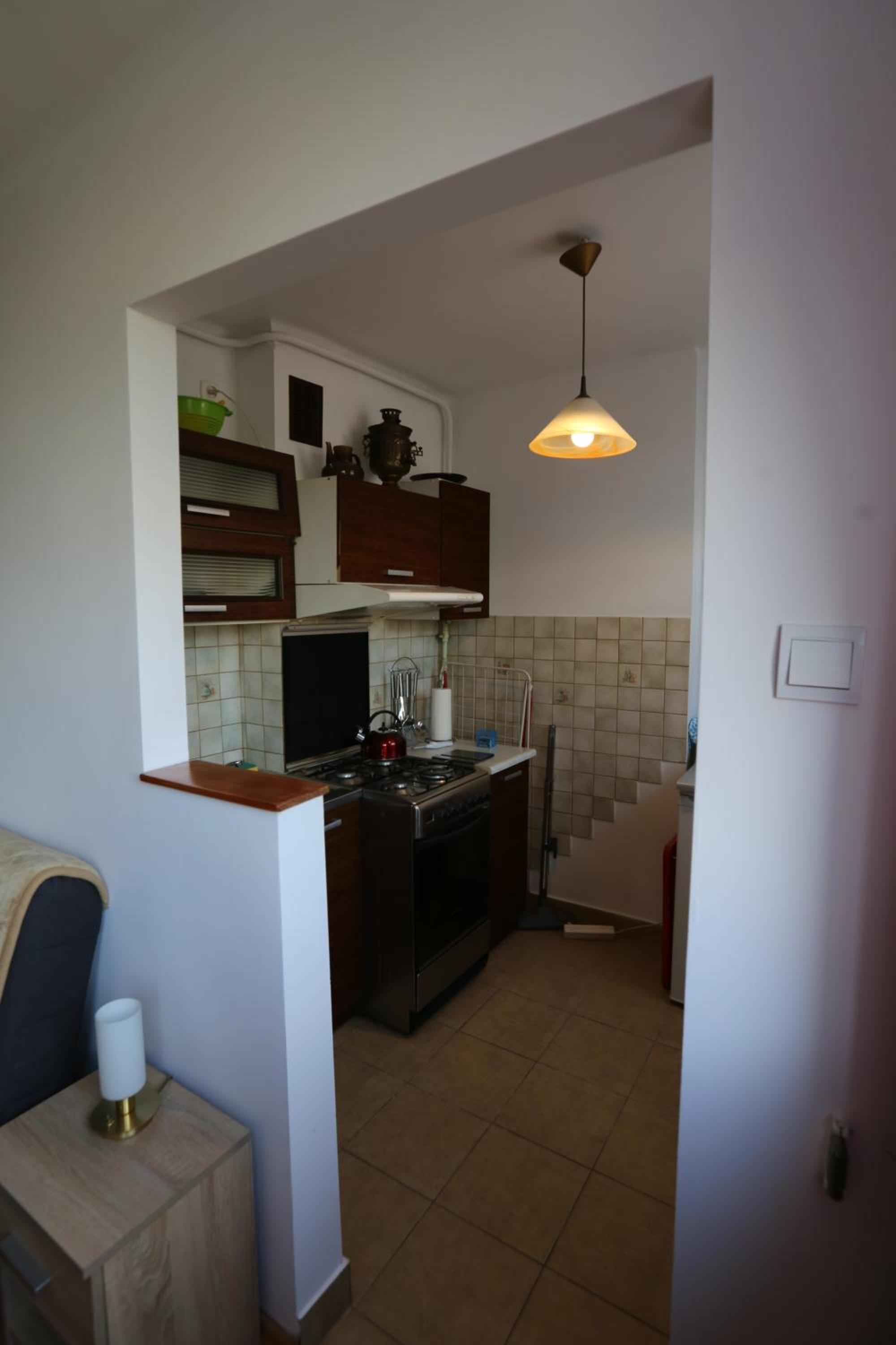 One-Bedroom Apartment - Photo 6