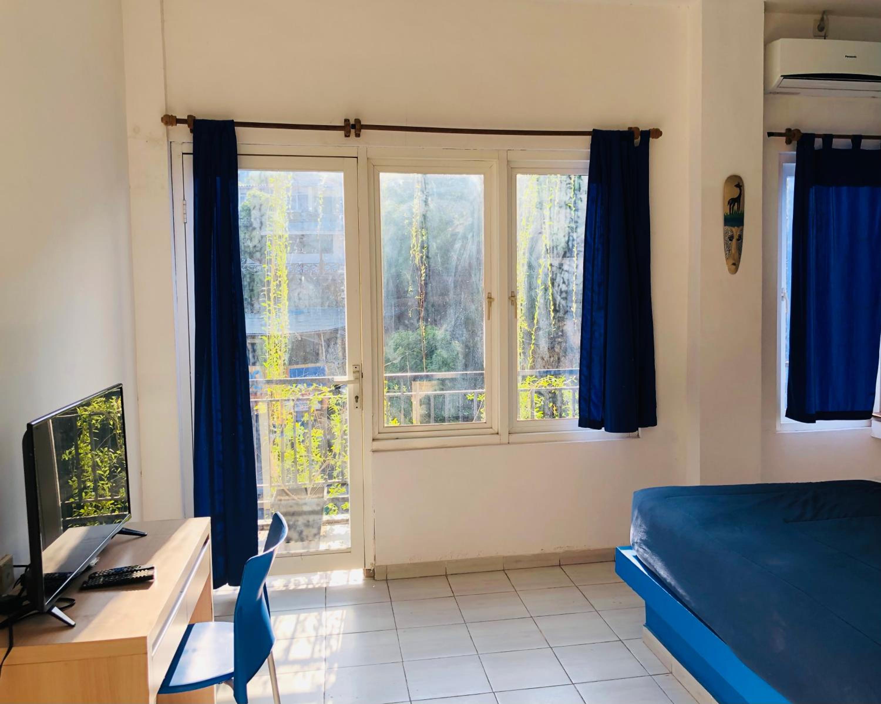 Deluxe Room - Photo 3