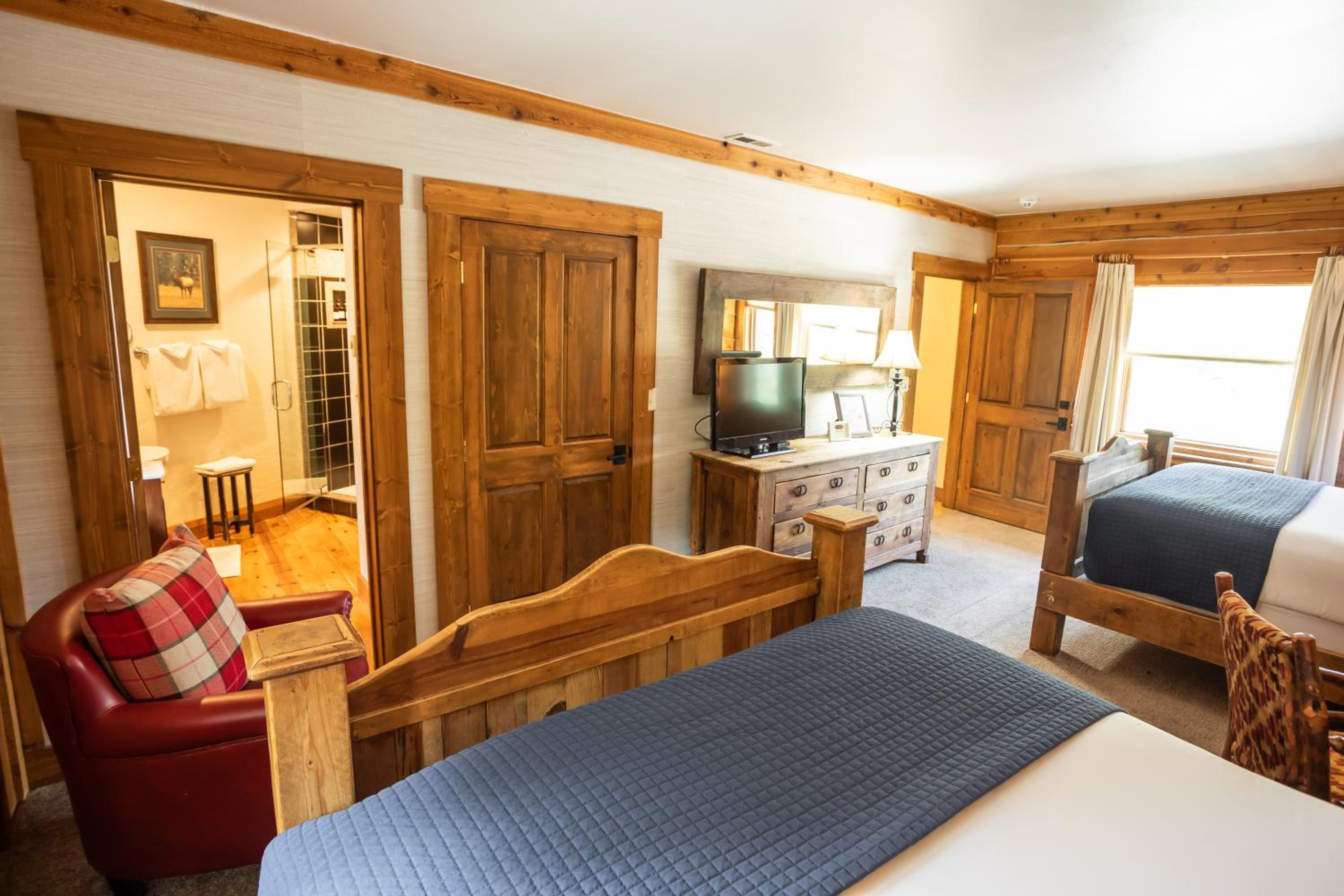 Double Queen Room photo 2