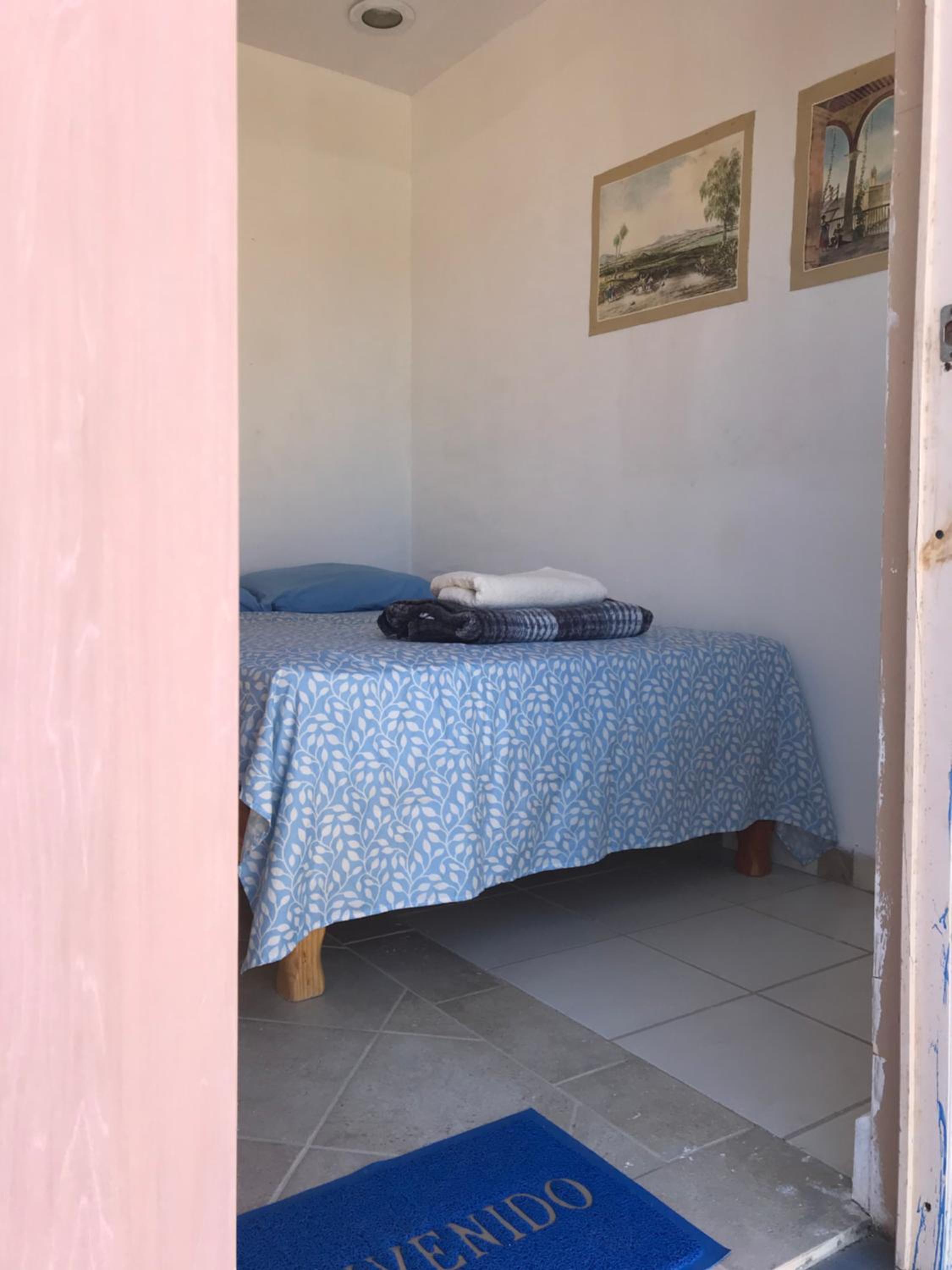 Standard Double Room with Shared Bathroom photo 1