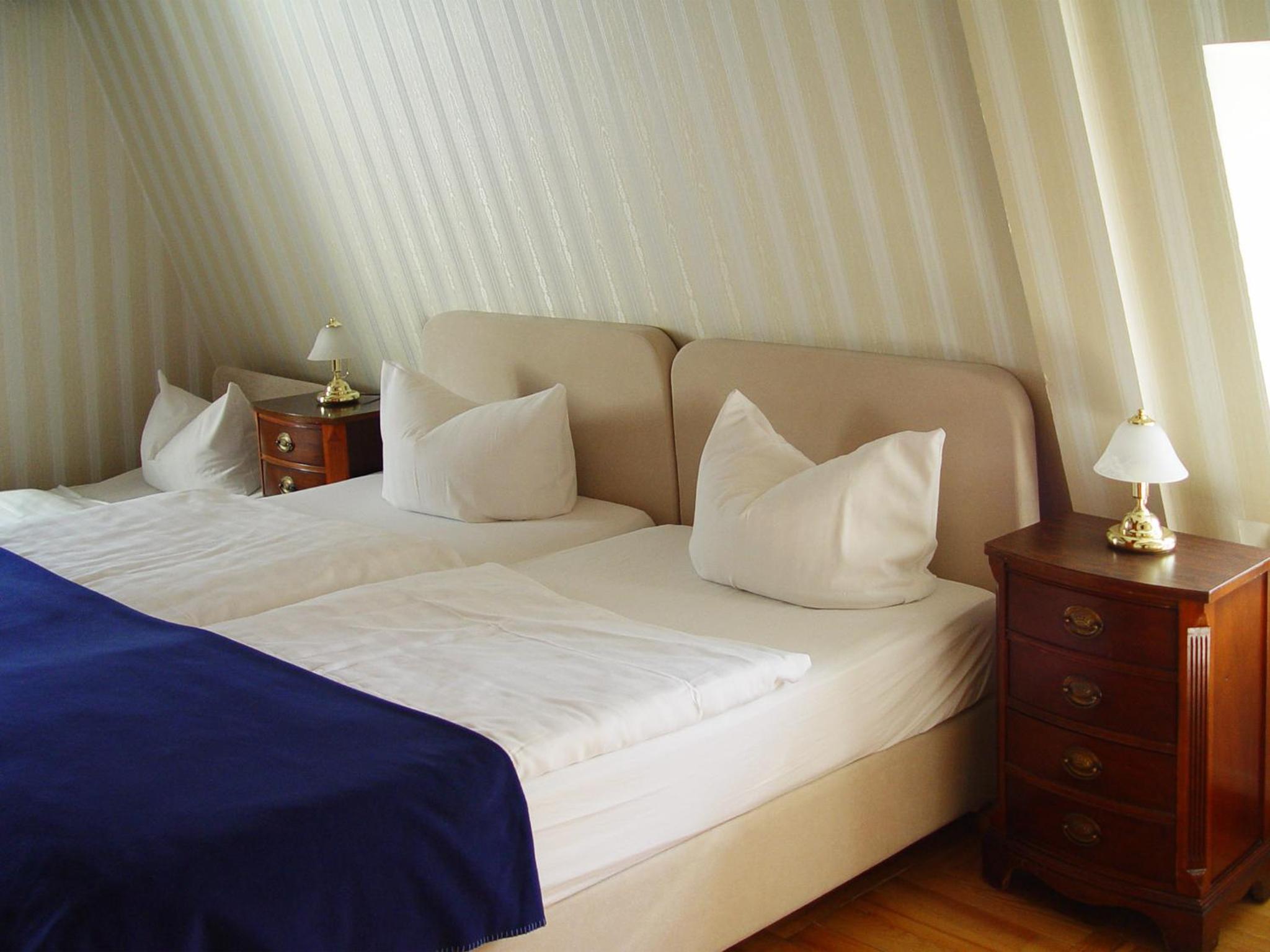 Family Room (4 Adults) - Photo 6