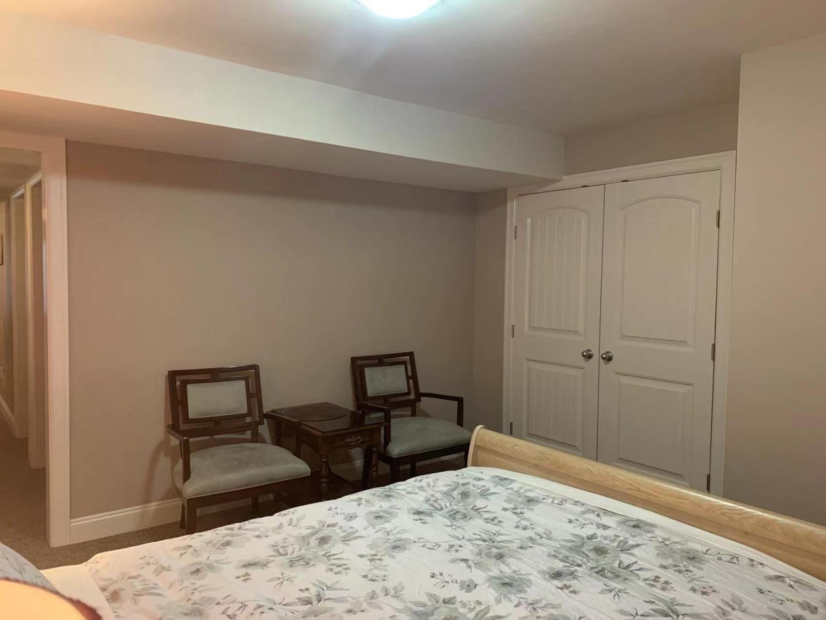 Double Room with Private Bathroom - Photo 8