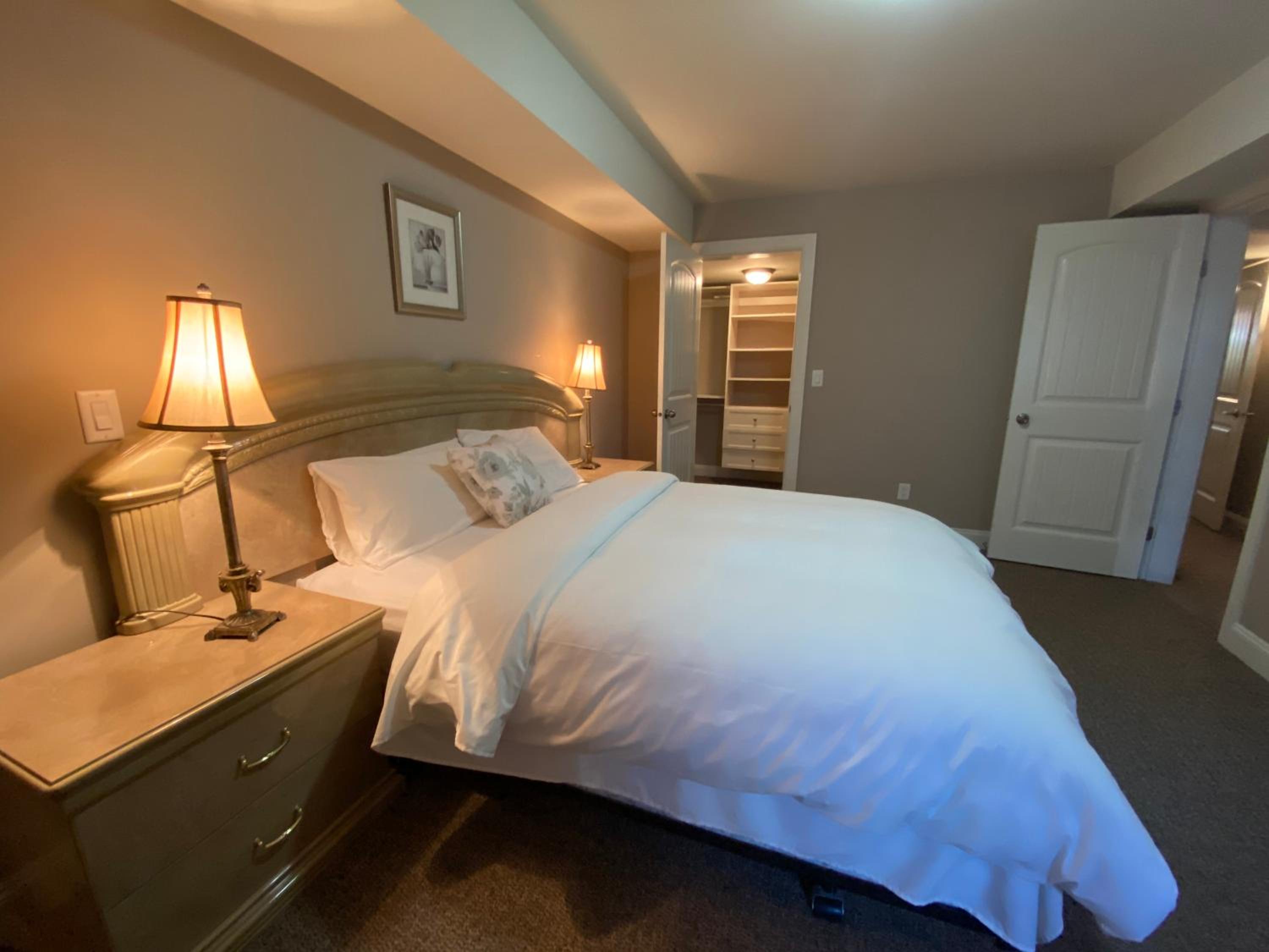 Double Room with Private External Bathroom - Photo 10