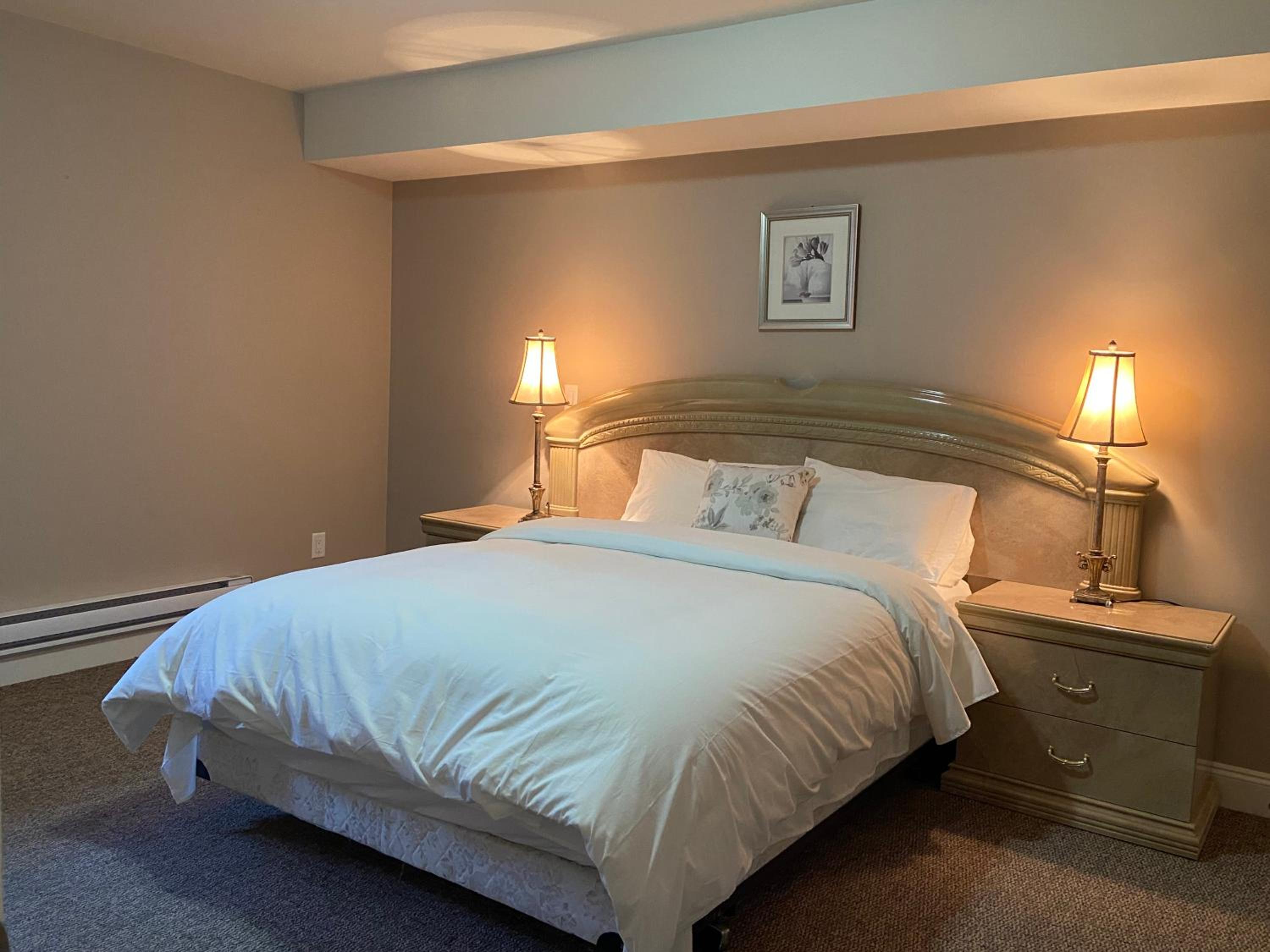 Double Room with Private External Bathroom - Photo 1