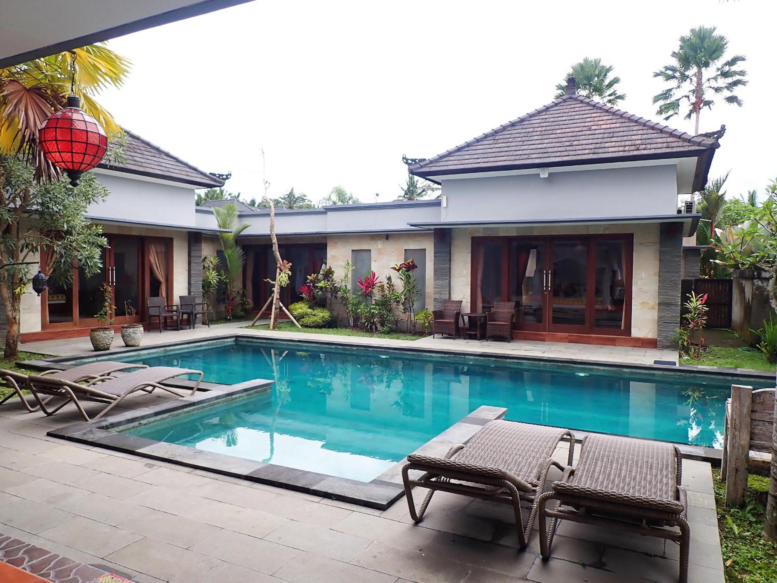 Villa with Private Pool - Photo 12