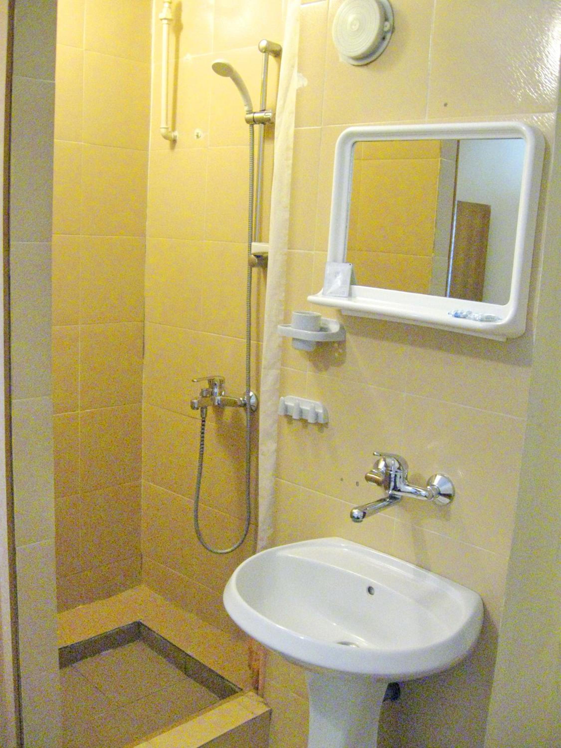 Standard Twin Room photo 3