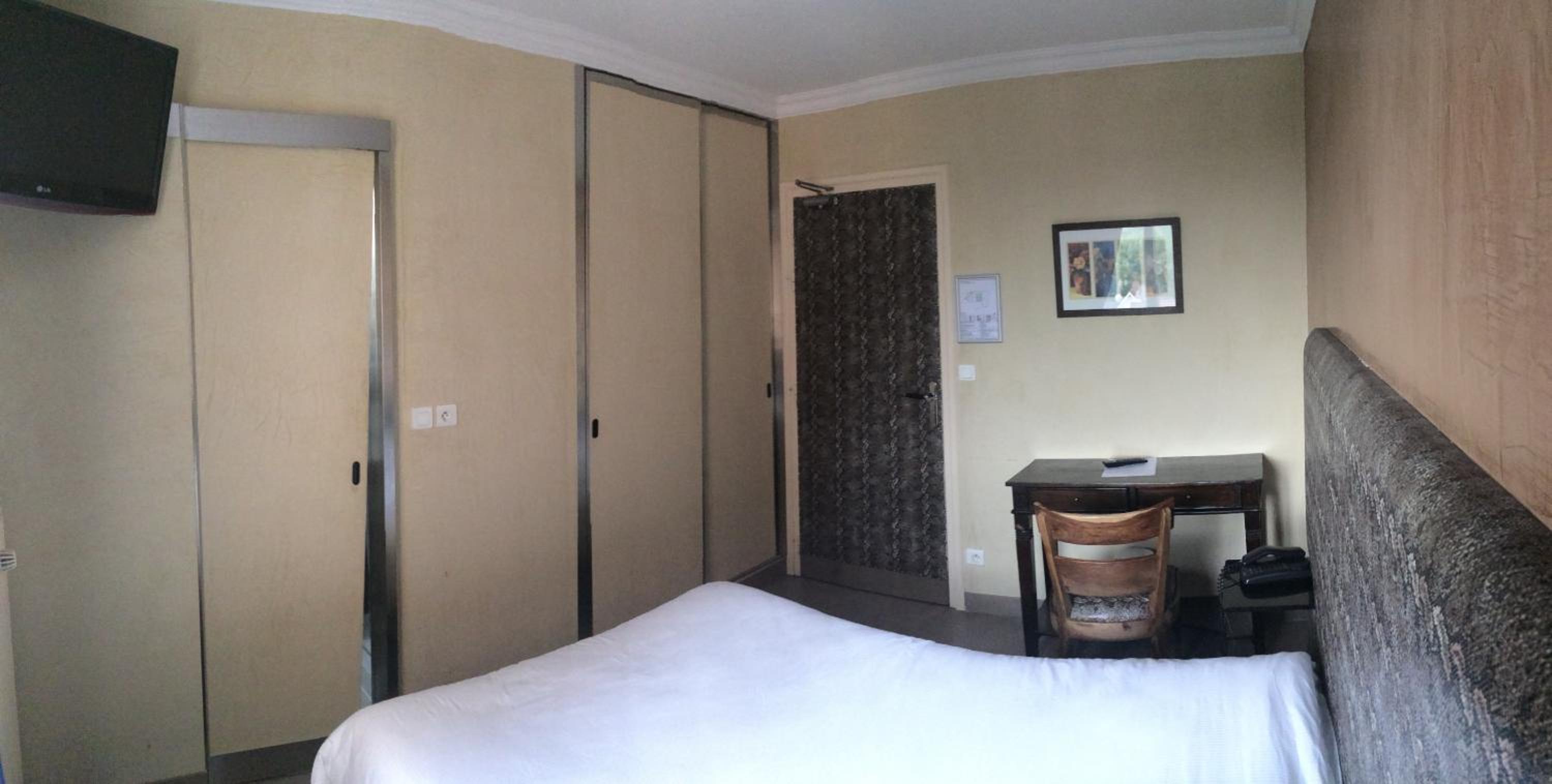 Standard Single or Double Room photo 2