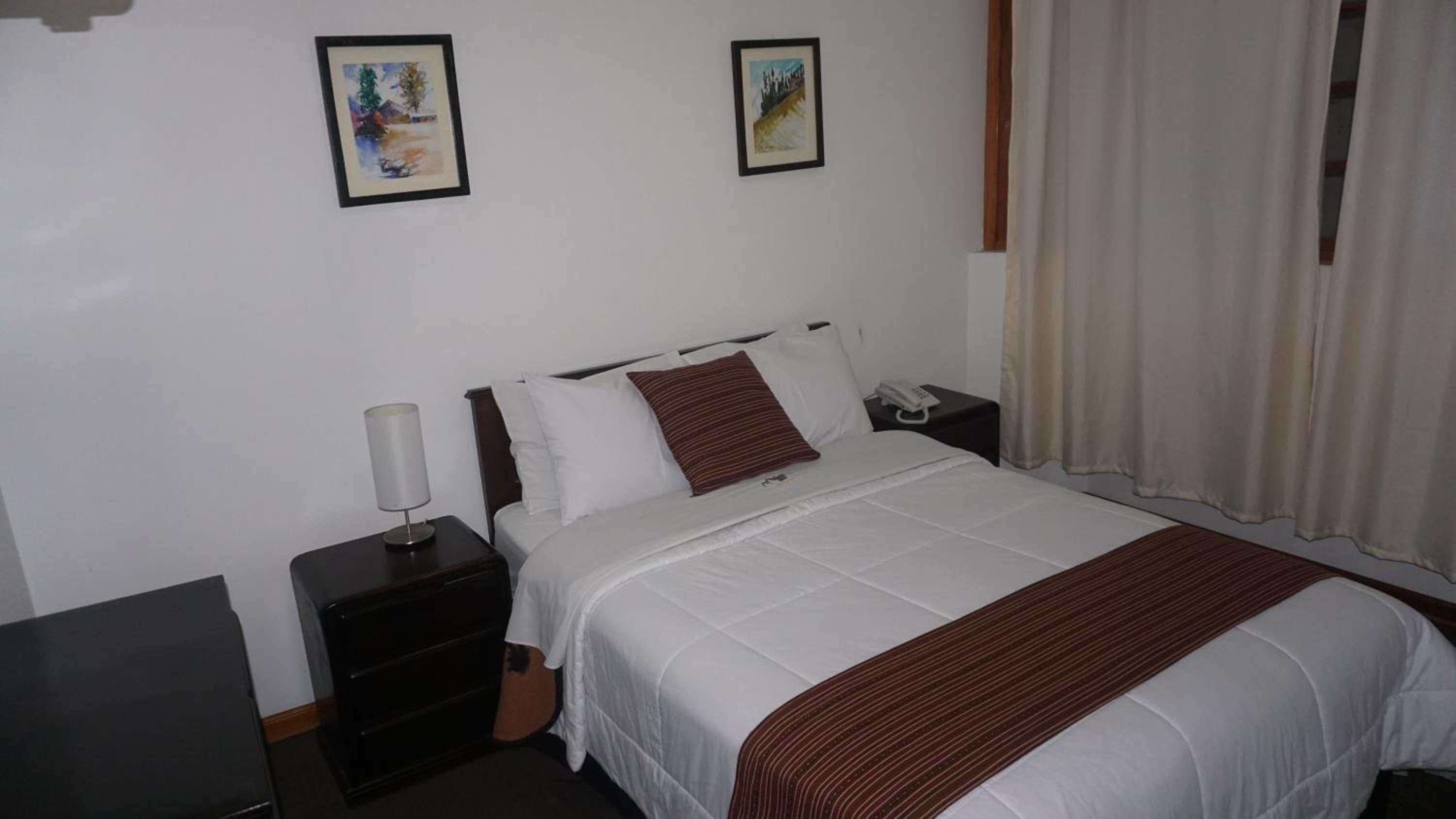 Bungalow (5 Adults)
