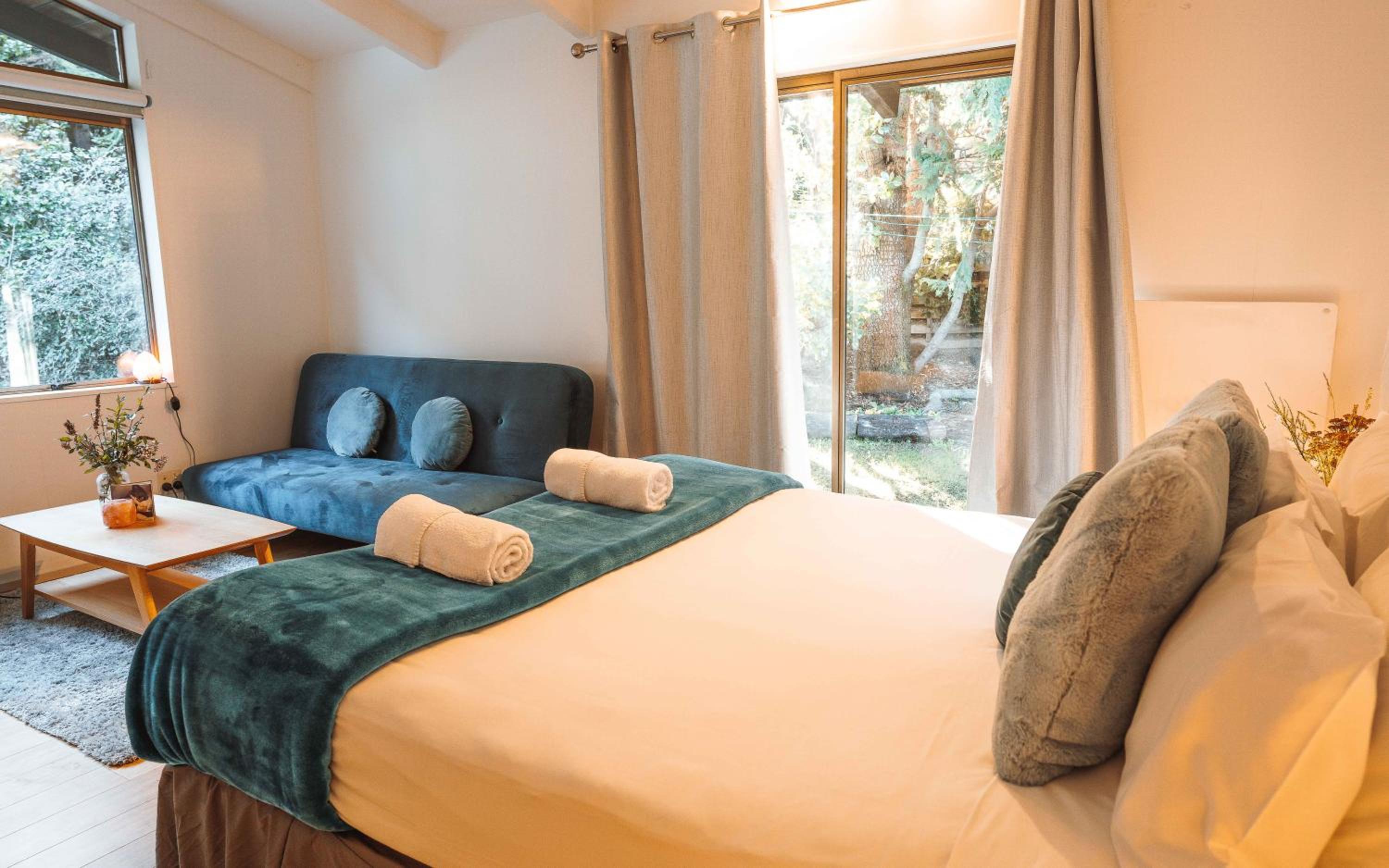 Double Room with Shared Toilet