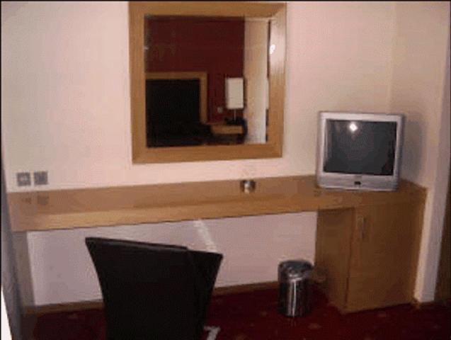Double or Twin Room - Photo 2