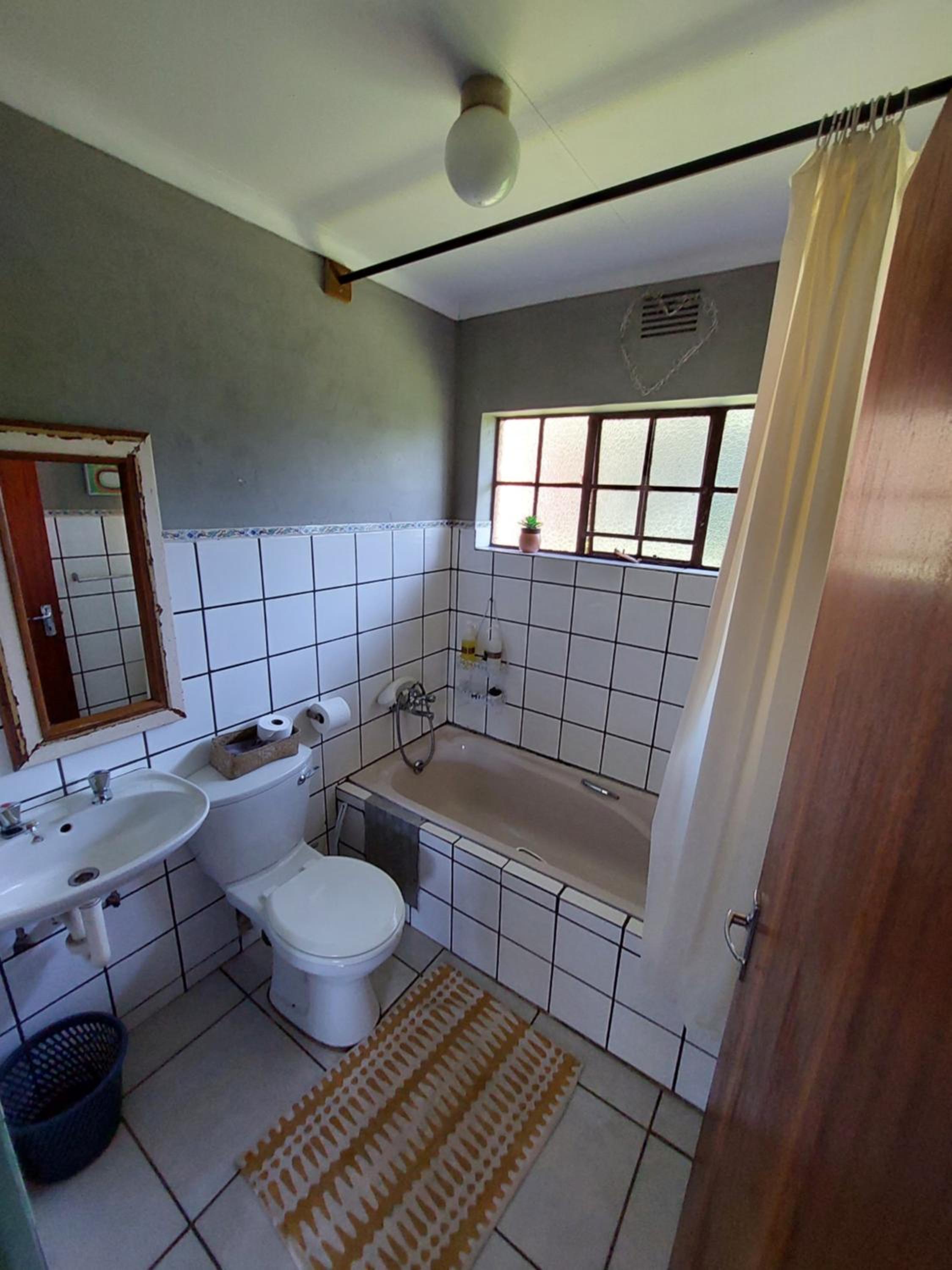 One-Bedroom Chalet - Photo 3