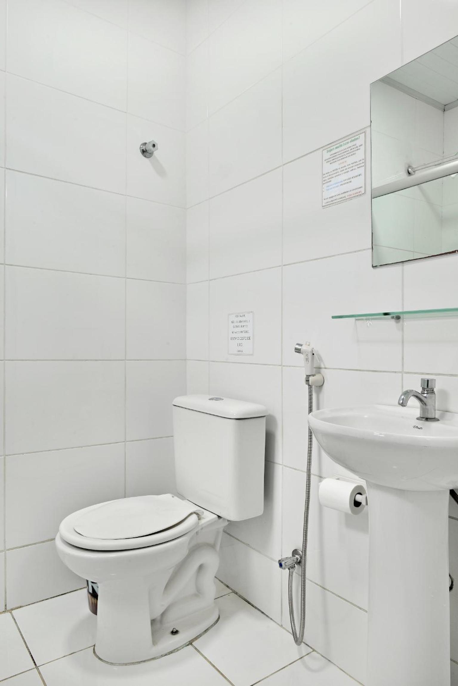 Double Room with Shared Bathroom photo 2