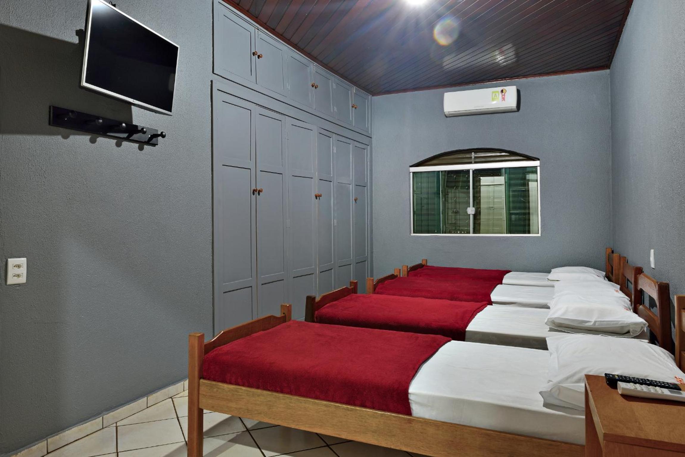 Quadruple Room with Bathroom photo 3