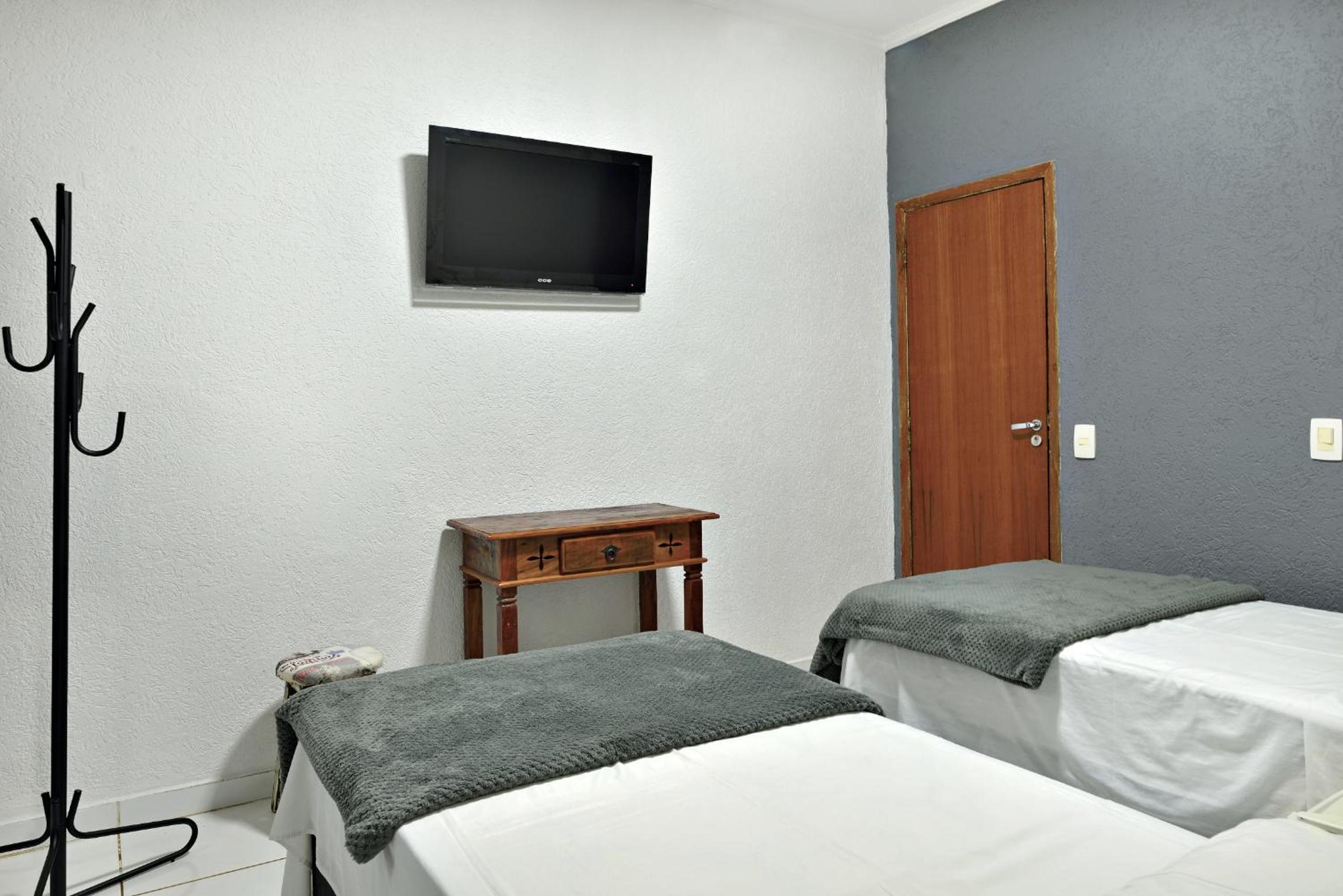 Double Room with Private Bathroom photo 3