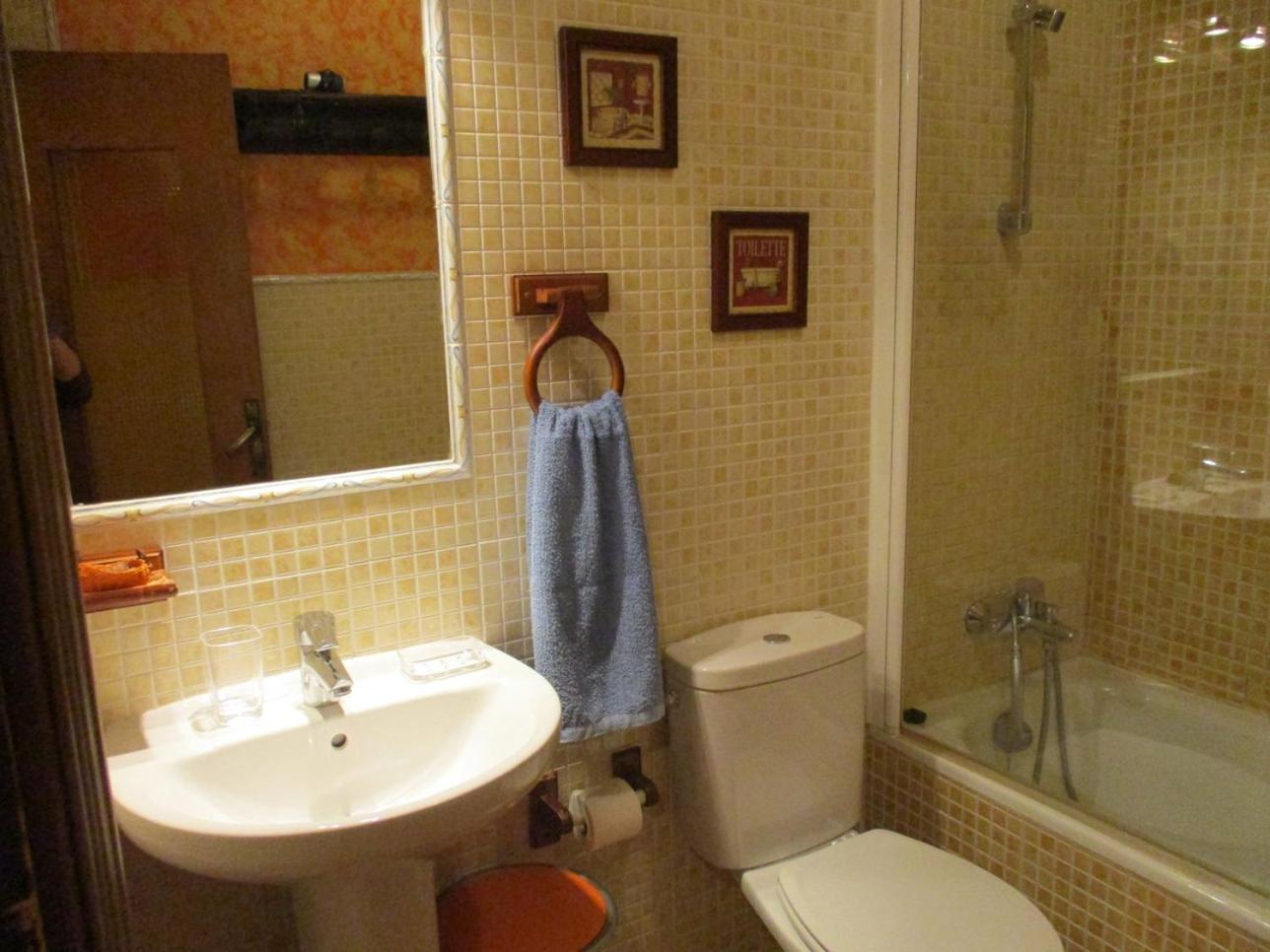 Two-Bedroom House photo 2
