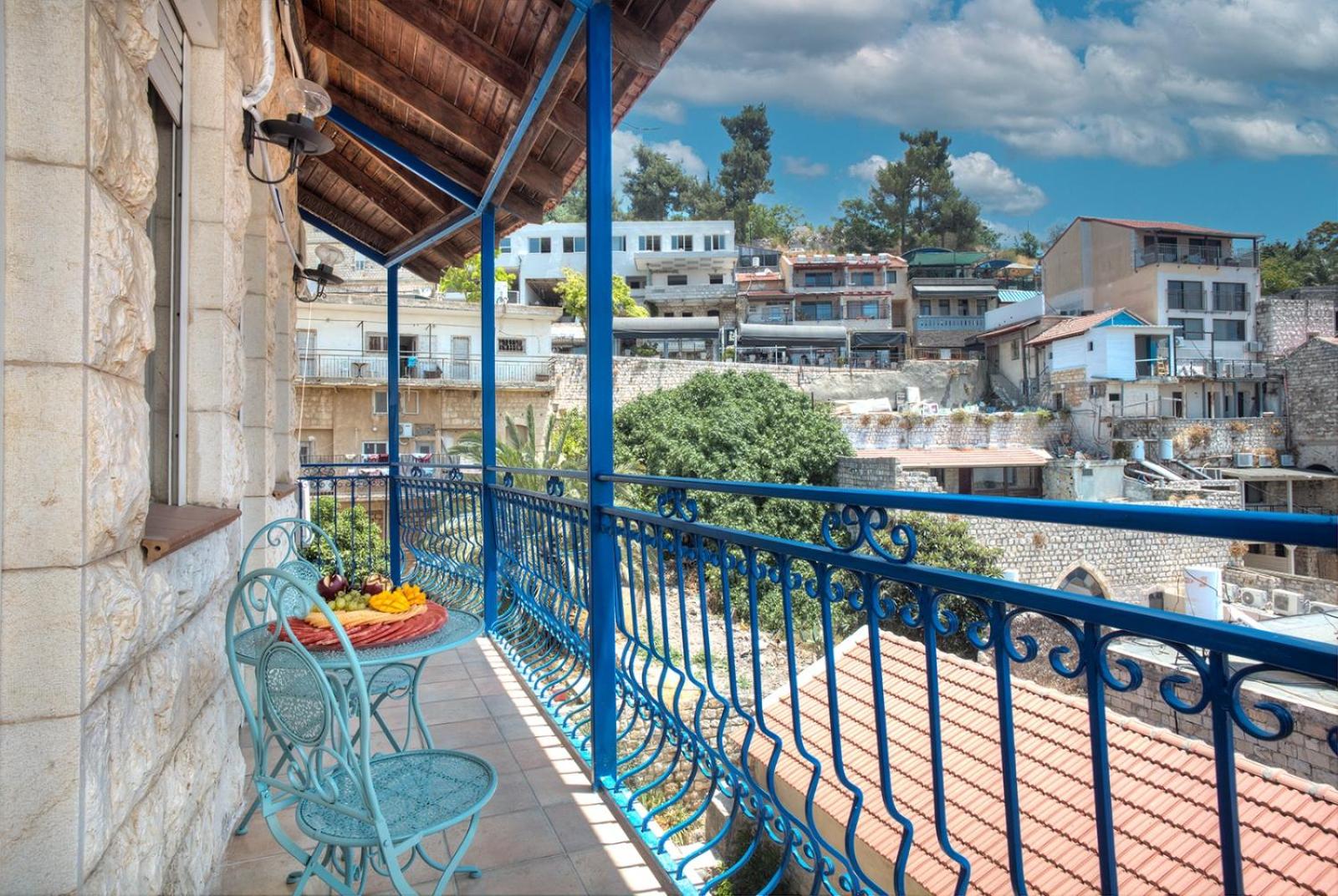 Villa - Photo 2