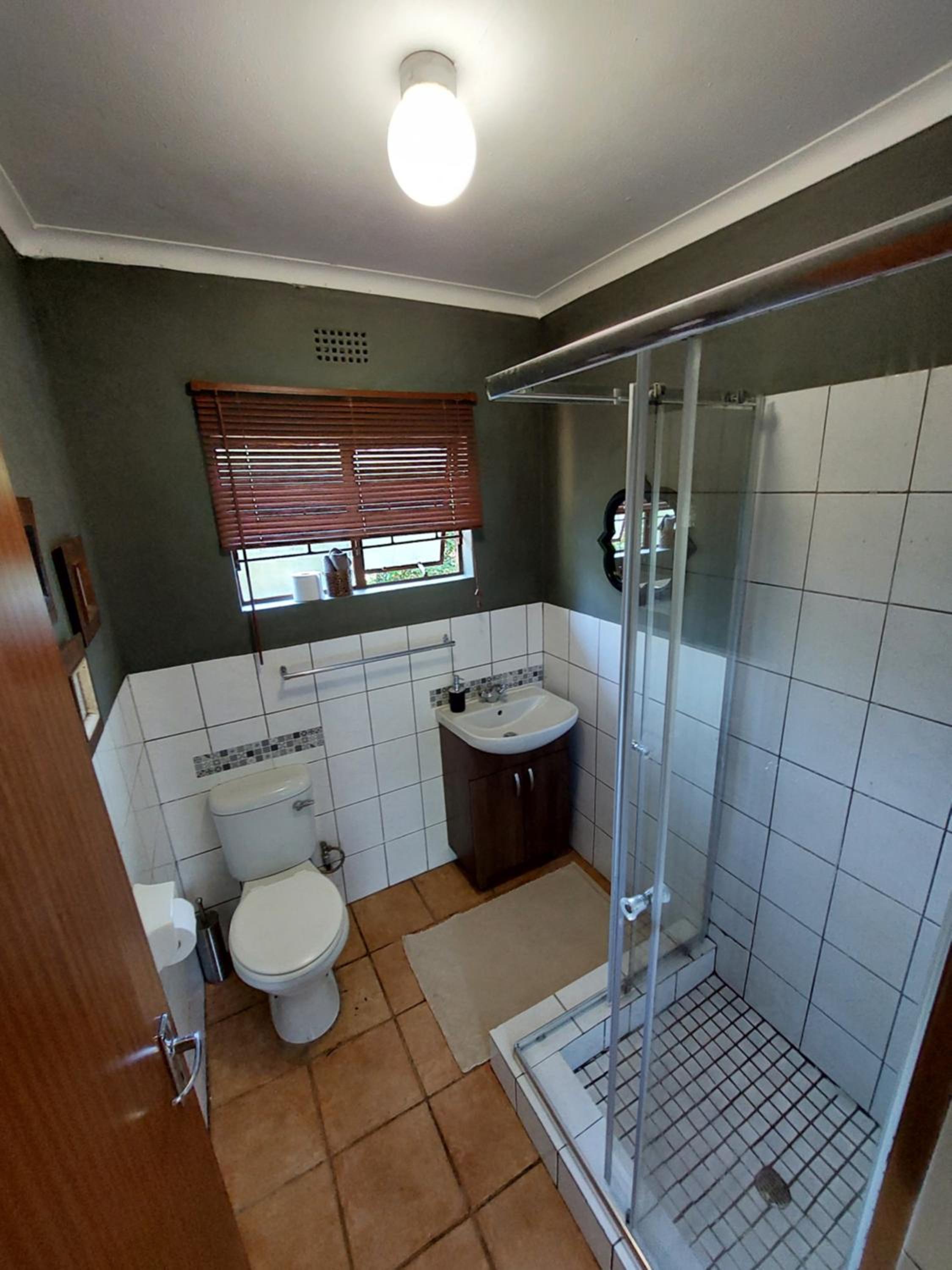 Two-Bedroom Chalet - Photo 6