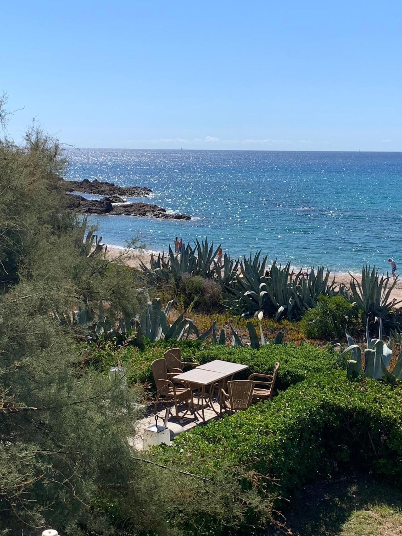 Double Room with Balcony and Sea View photo 3