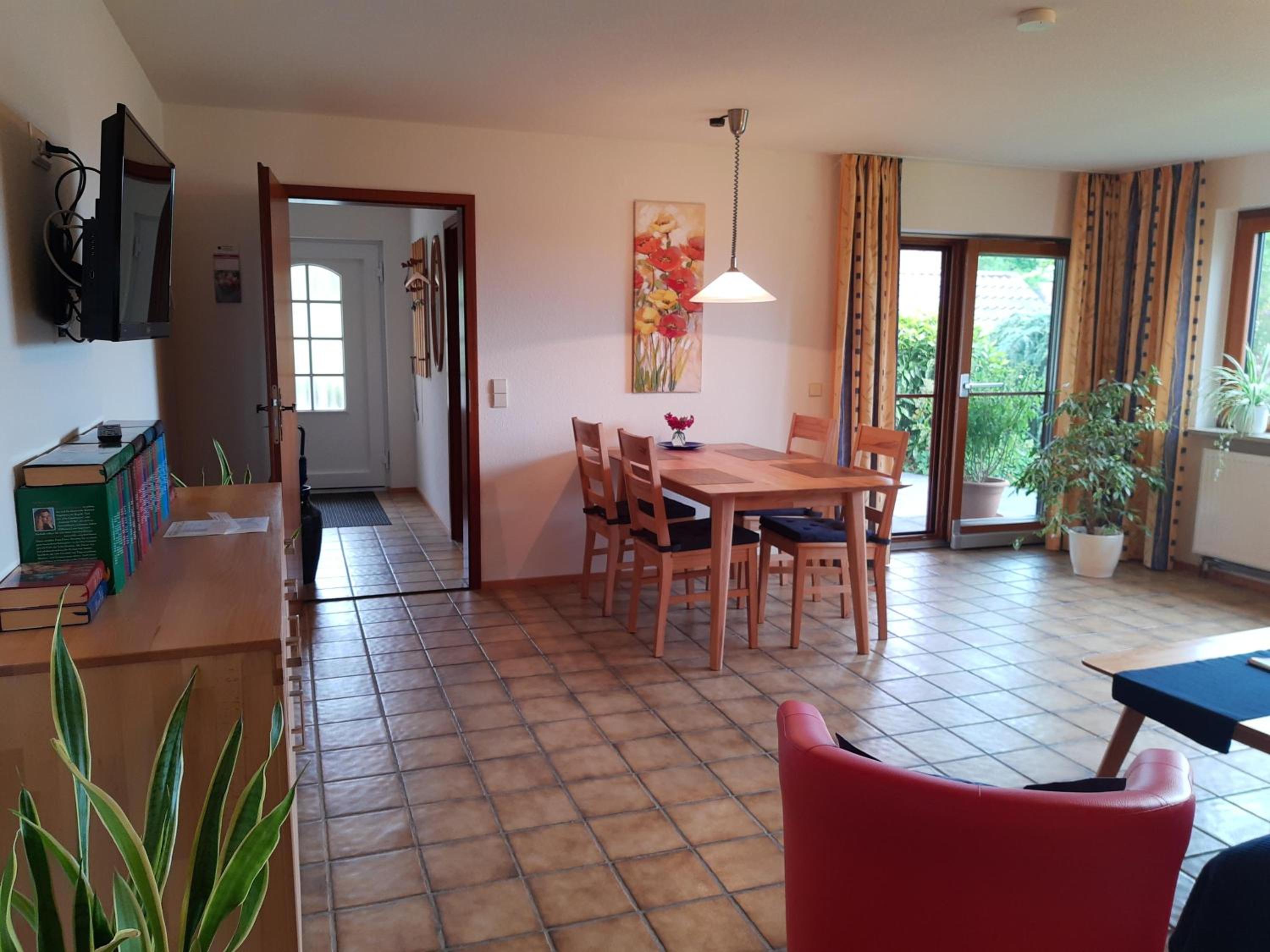 One-Bedroom Apartment with Garden View photo 1