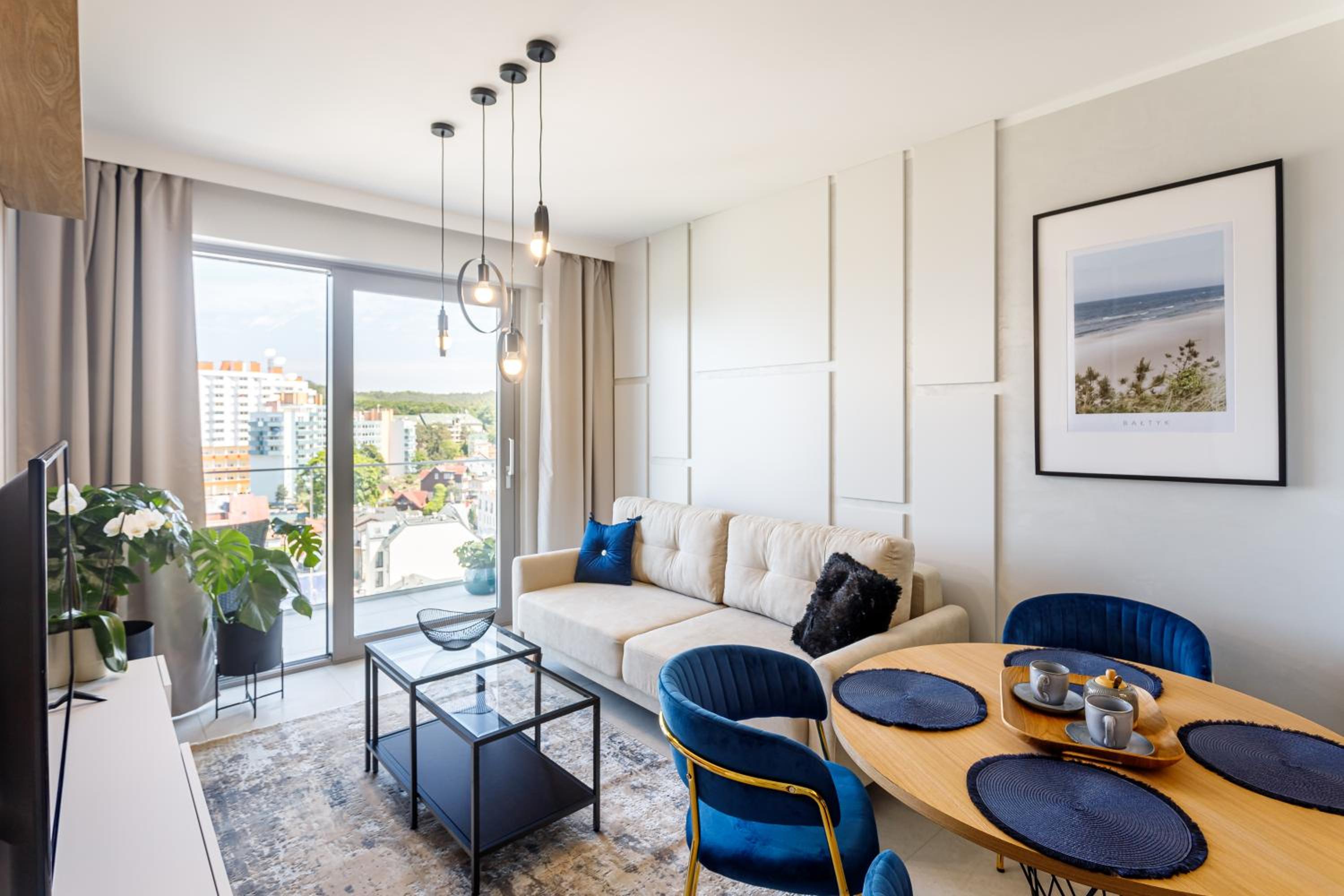 Apartment with Sea View - C84